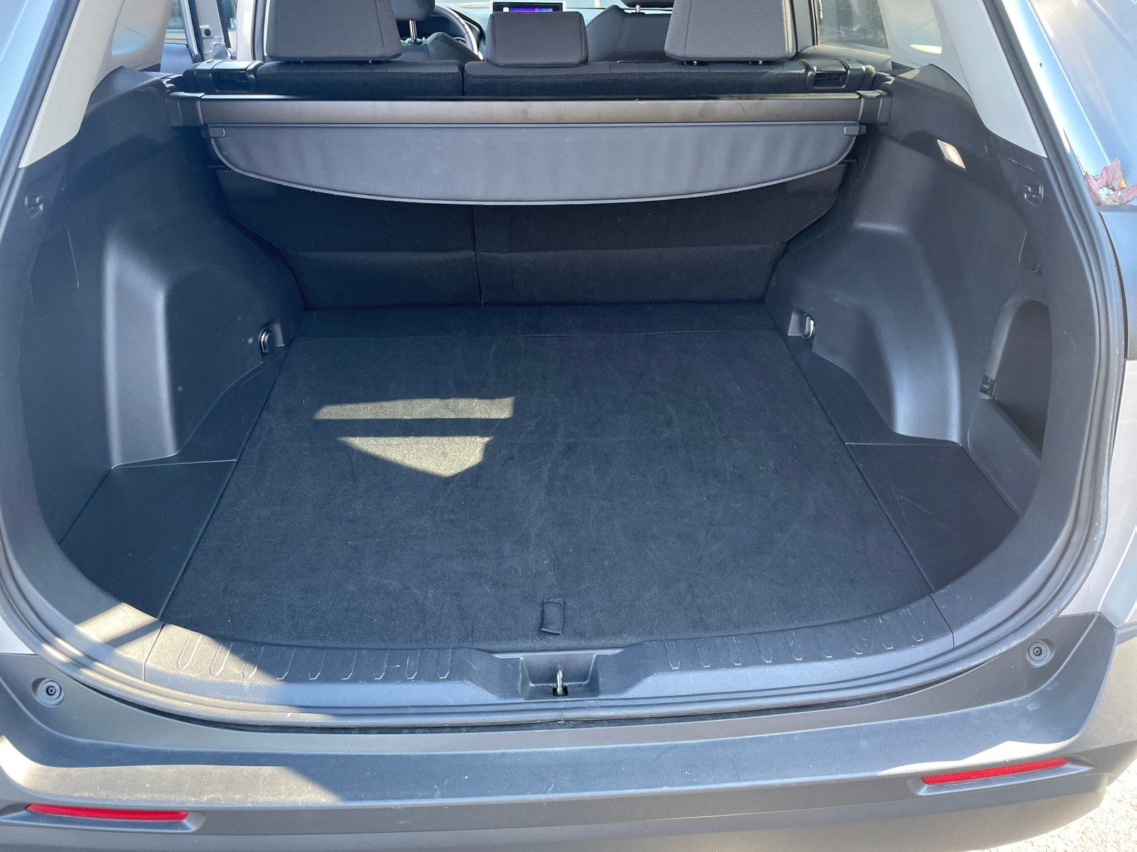 Thumbnail: 2025 Toyota RAV4 - 6