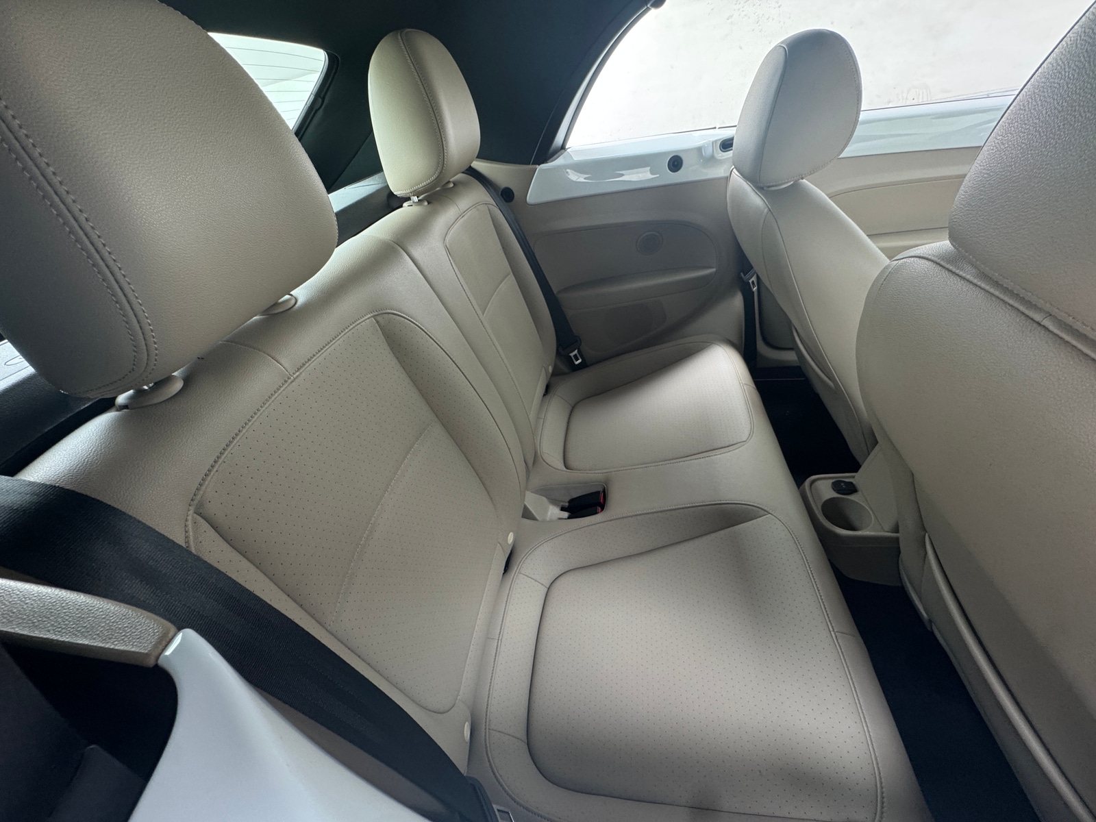 Thumbnail: 2019 Volkswagen Beetle - 5