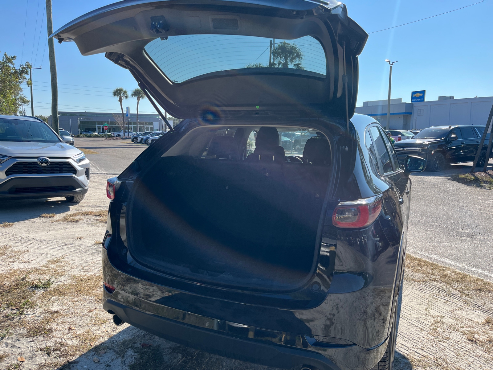 Thumbnail: 2025 Mazda CX-5 - 6