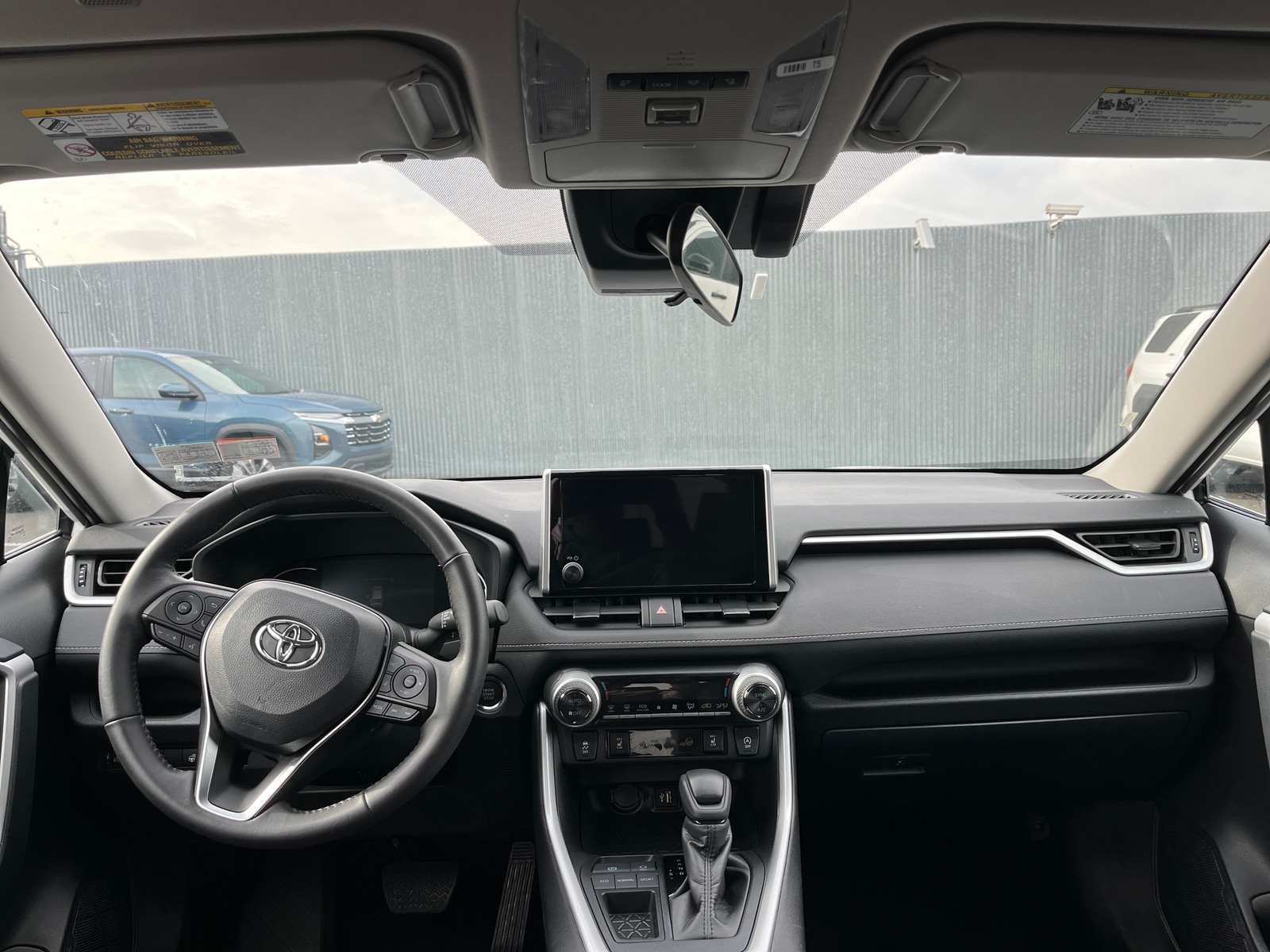 Thumbnail: 2025 Toyota RAV4 - 3