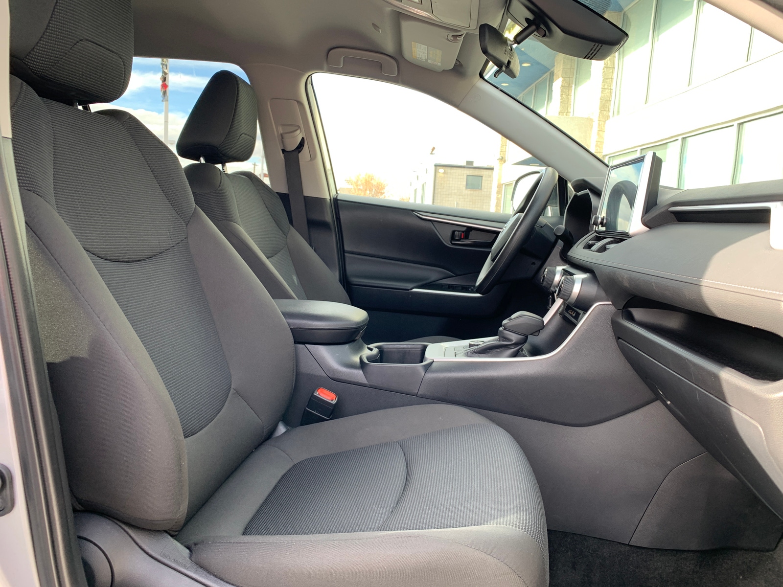 Thumbnail: 2025 Toyota RAV4 - 2