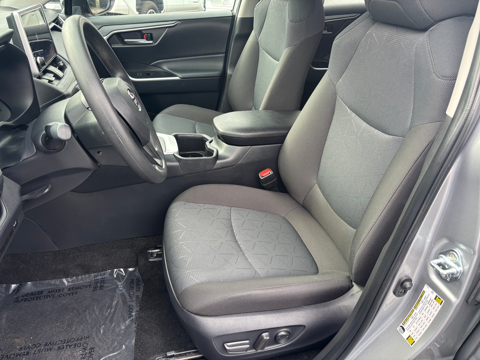 Thumbnail: 2025 Toyota RAV4 - 2