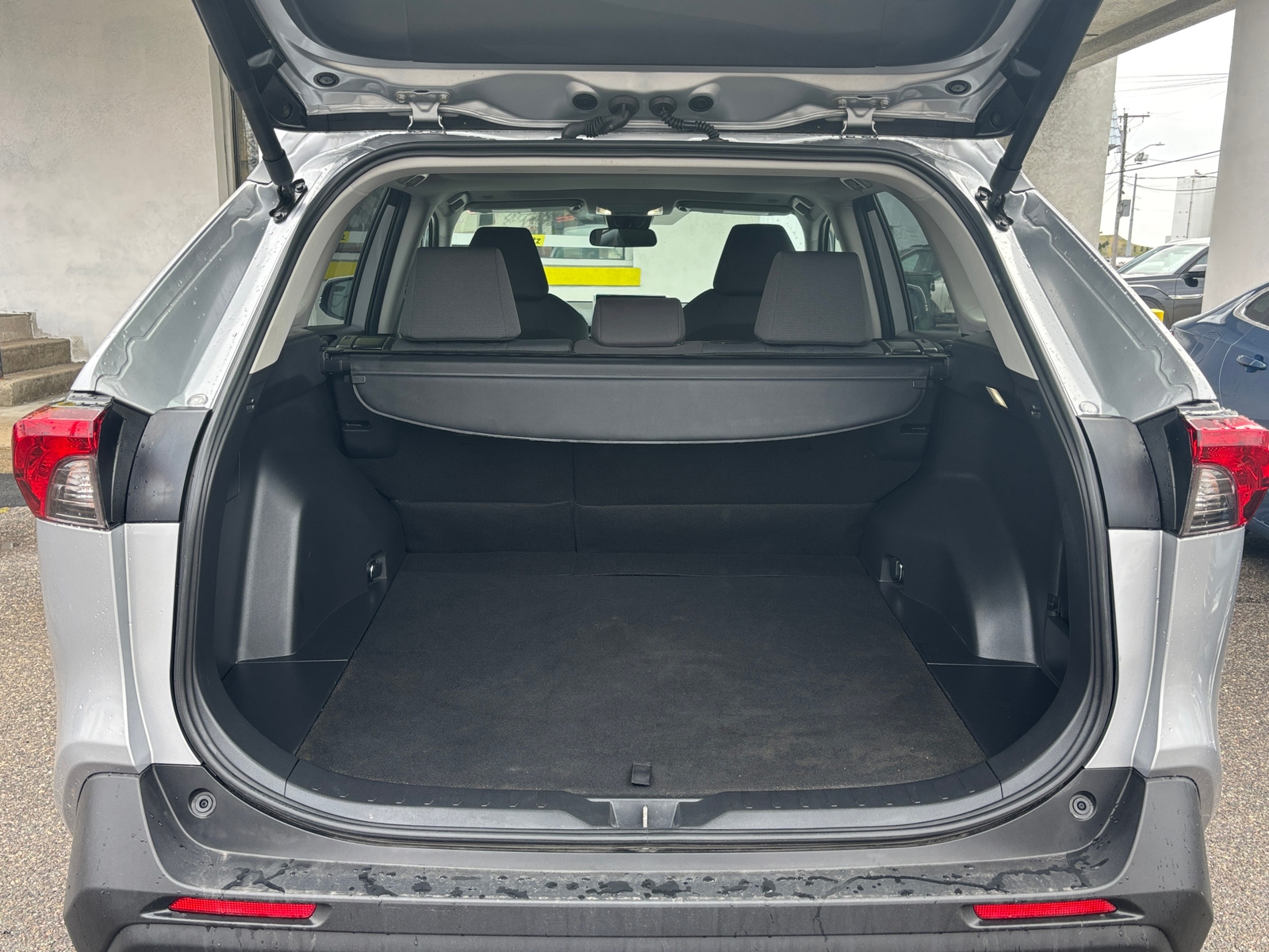 Thumbnail: 2025 Toyota RAV4 - 5