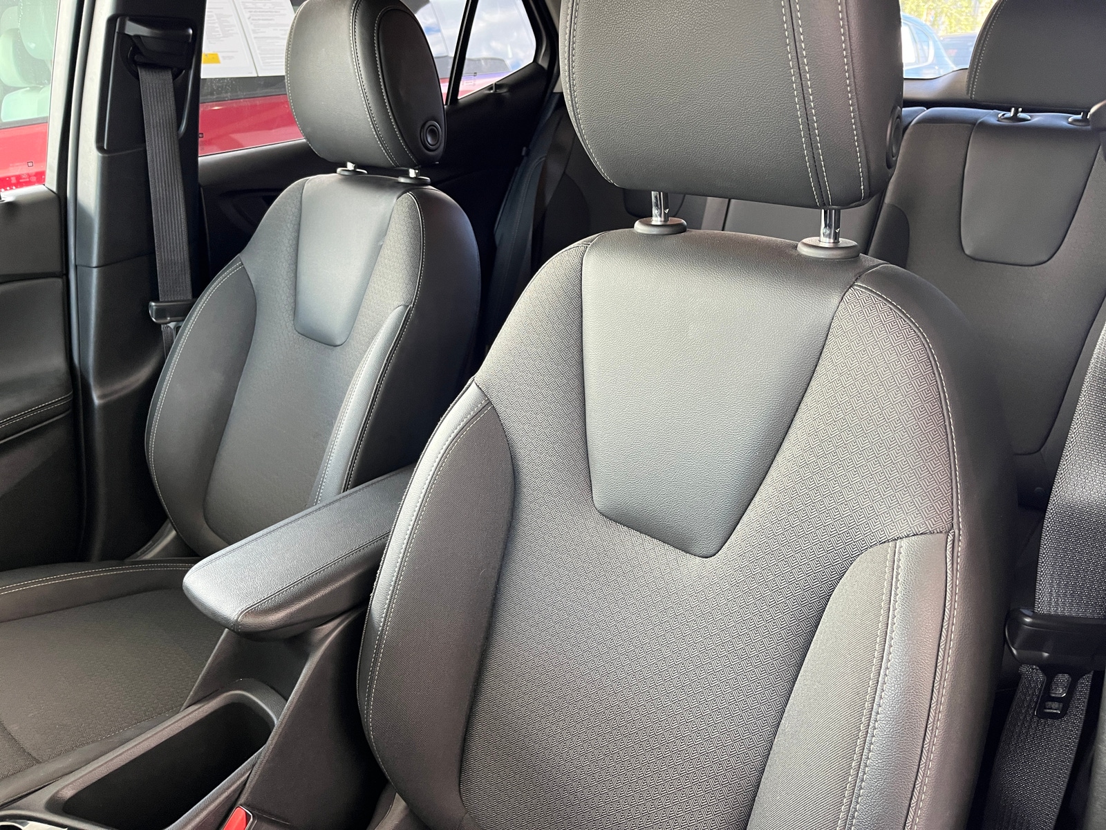 Thumbnail: 2025 Buick Encore GX - 2