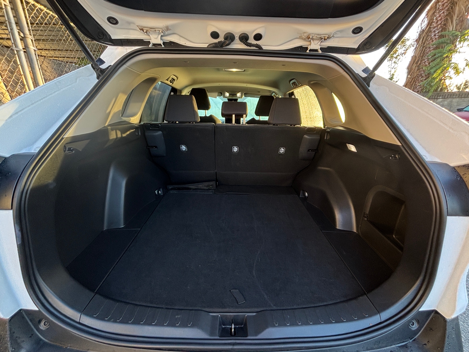 Thumbnail: 2025 Toyota RAV4 - 6