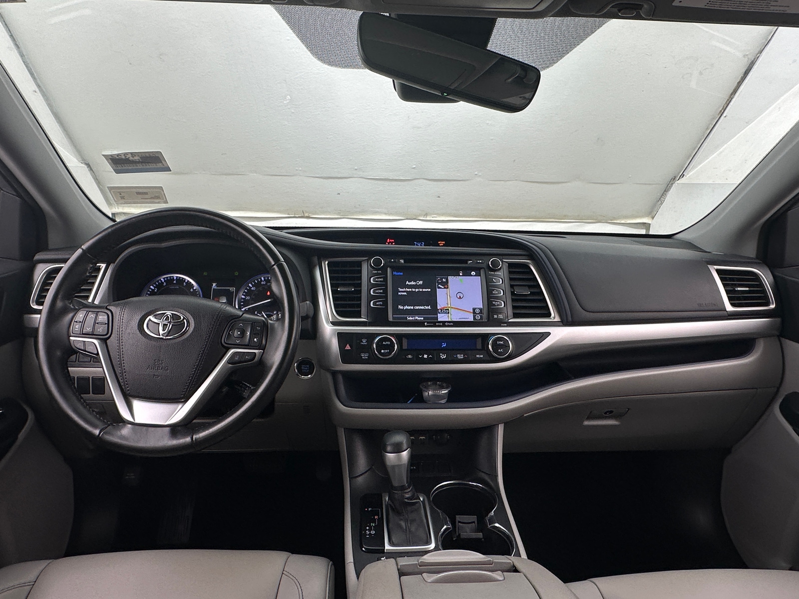Thumbnail: 2019 Toyota Highlander - 2