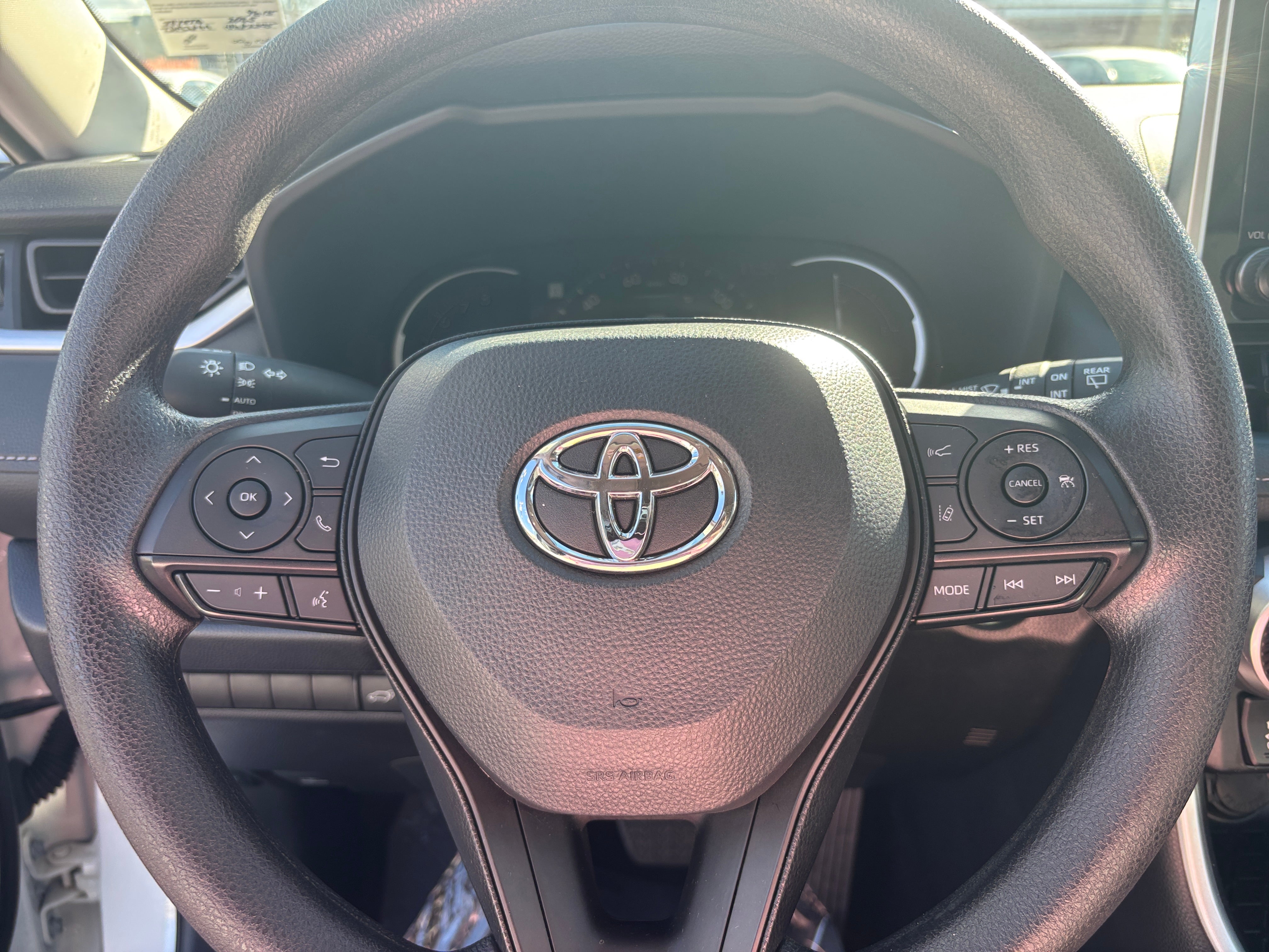 Thumbnail: 2025 Toyota RAV4 - 5