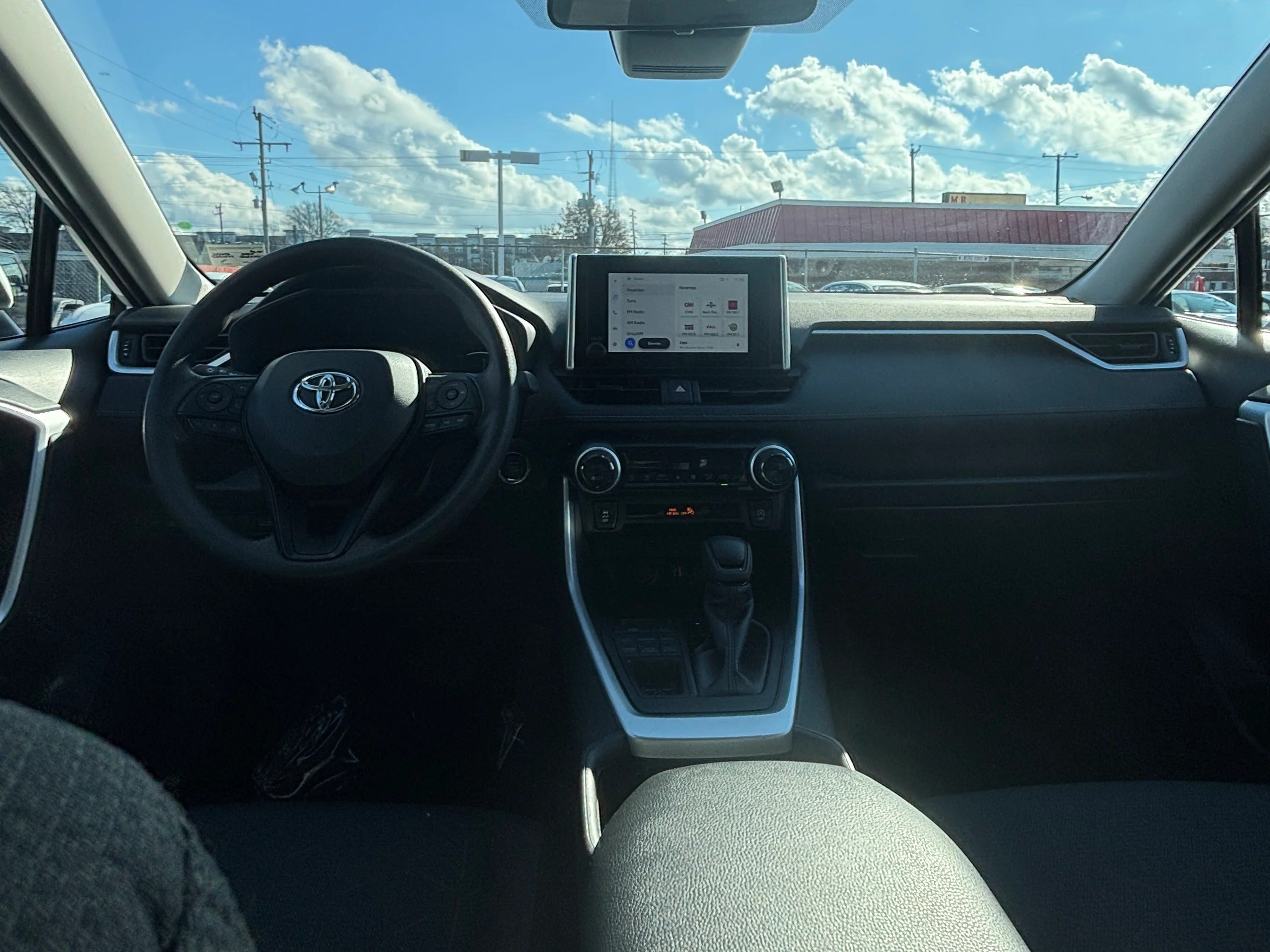 Thumbnail: 2025 Toyota RAV4 - 3