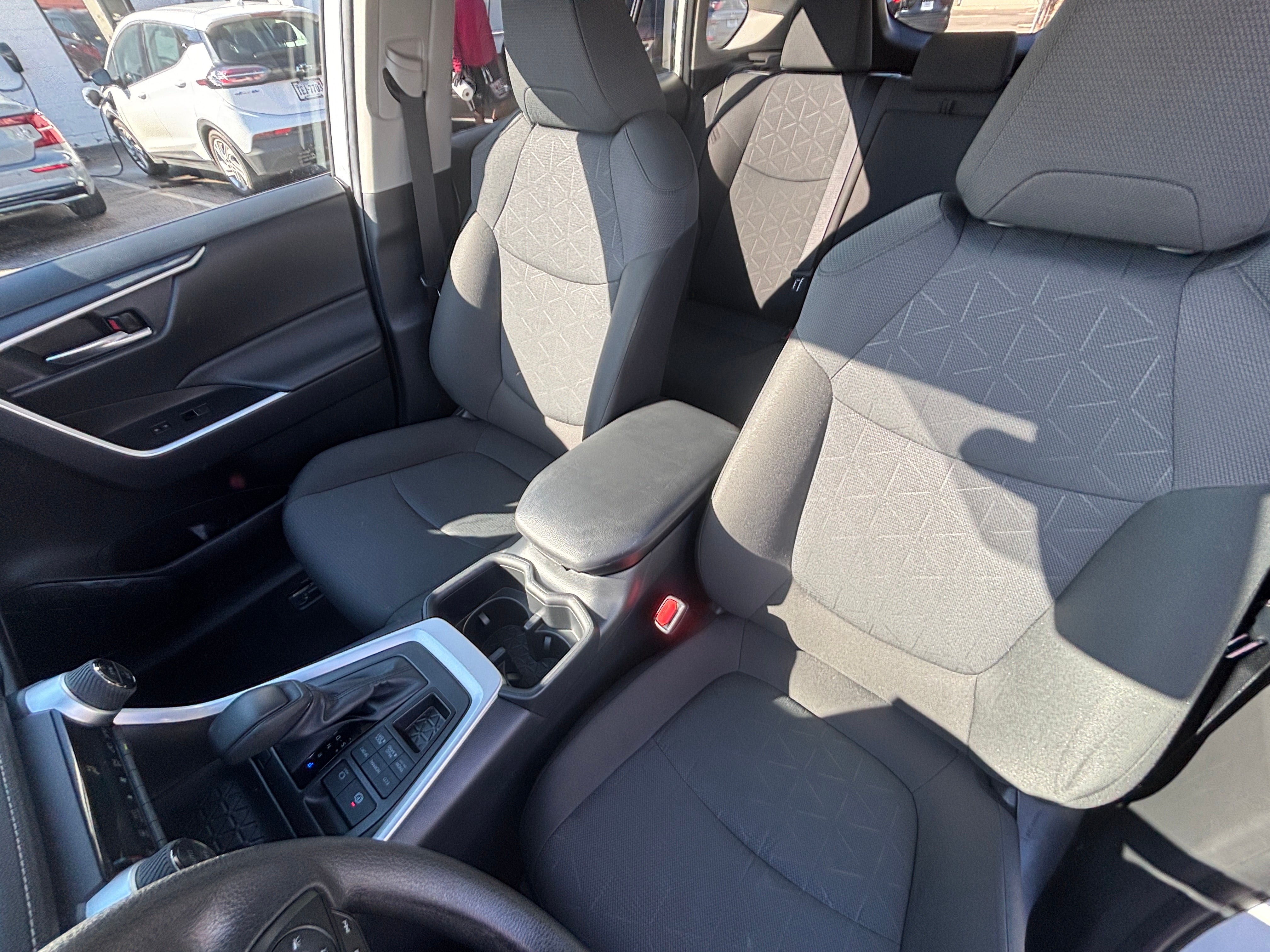 Thumbnail: 2025 Toyota RAV4 - 2