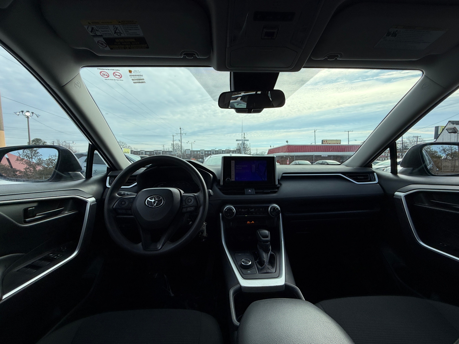 Thumbnail: 2025 Toyota RAV4 - 3