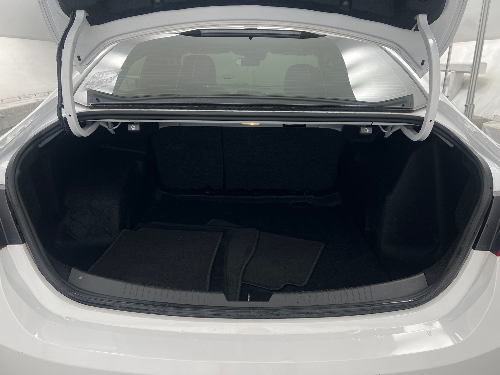 Thumbnail: 2023 Chevrolet Malibu - 7