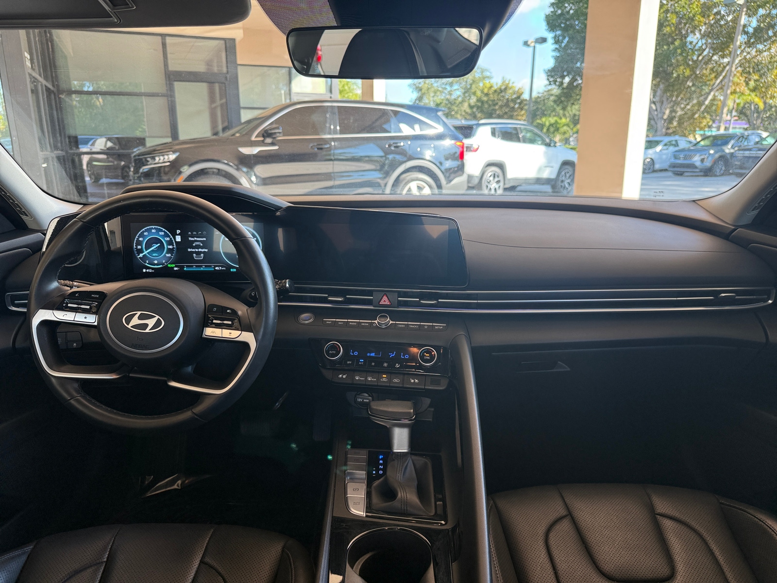 Thumbnail: 2025 Hyundai Elantra - 3