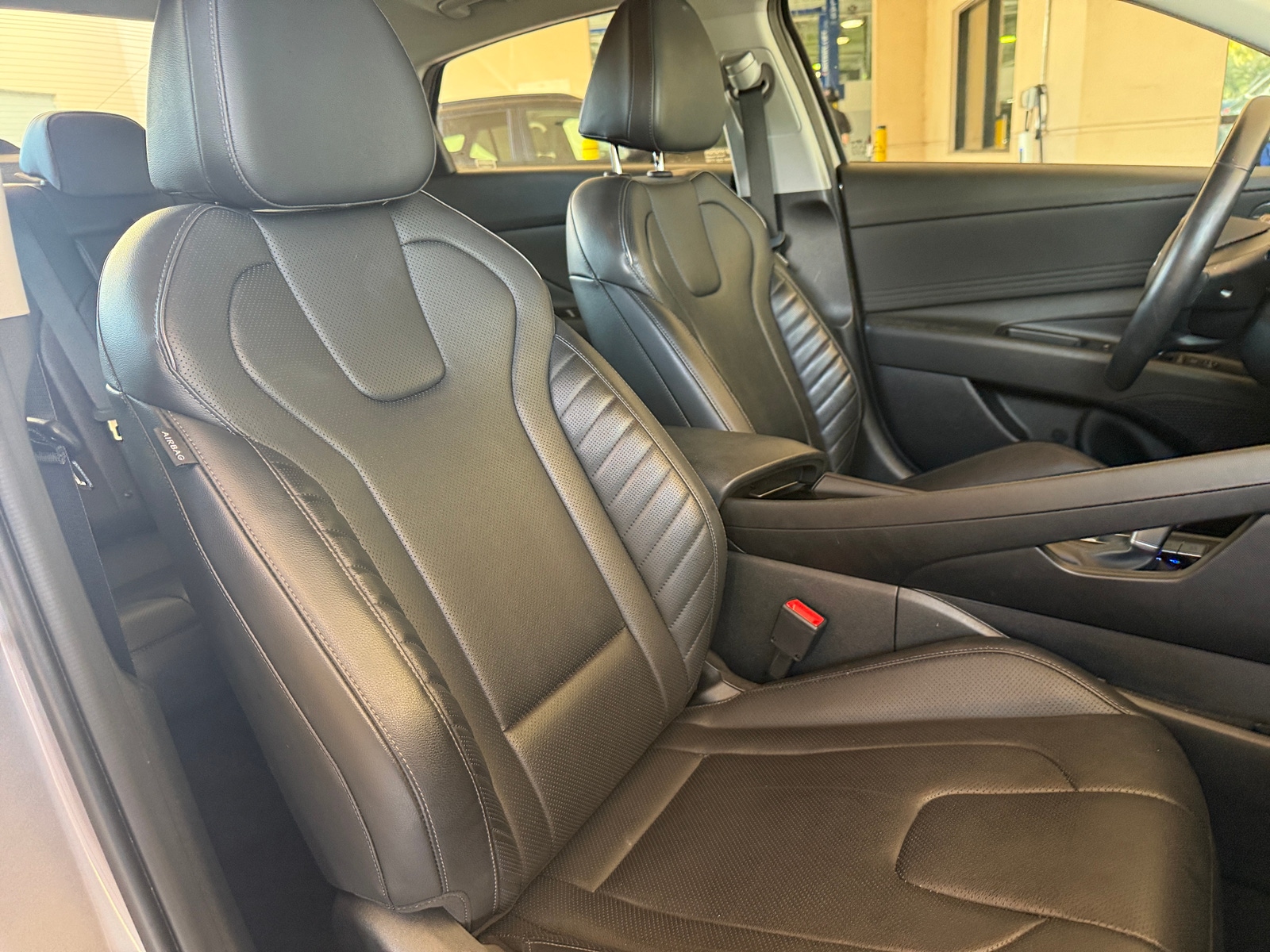 Thumbnail: 2025 Hyundai Elantra - 2