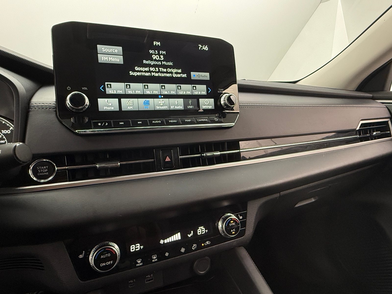 Thumbnail: 2023 Mitsubishi Outlander - 3