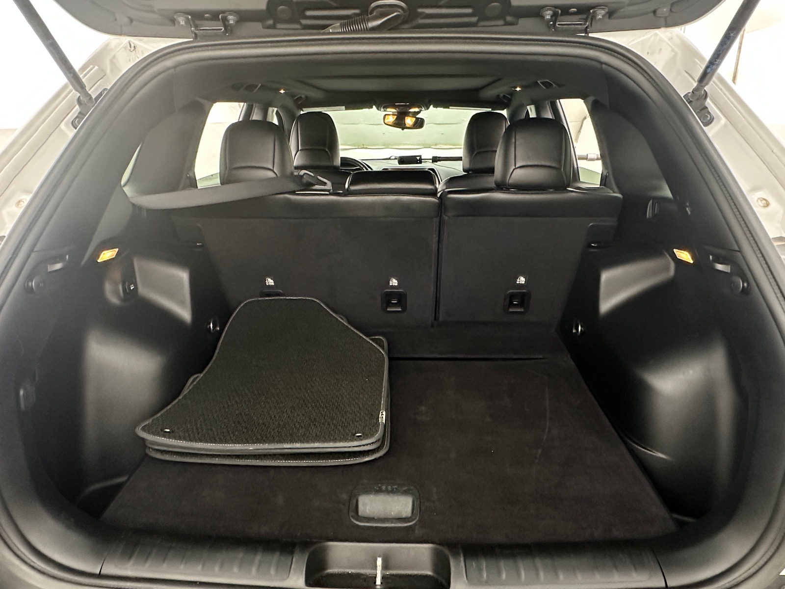 Thumbnail: 2021 Jeep Cherokee - 6