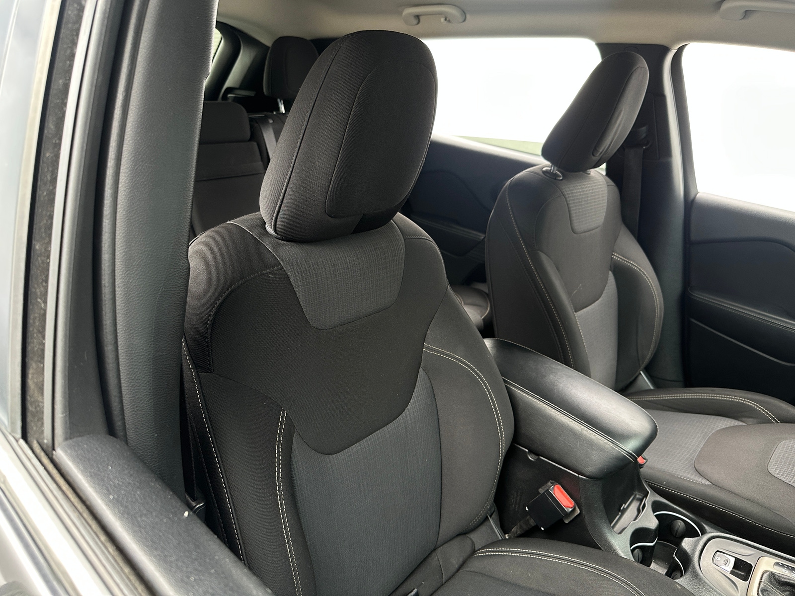 Thumbnail: 2015 Jeep Cherokee - 2