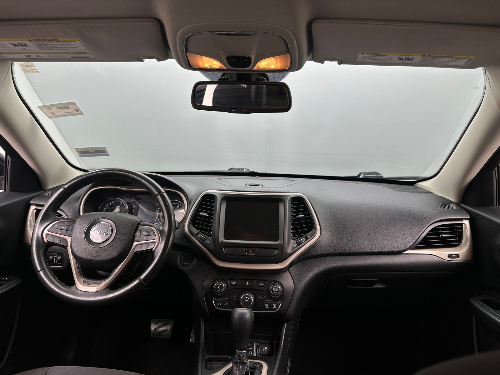 Thumbnail: 2015 Jeep Cherokee - 3