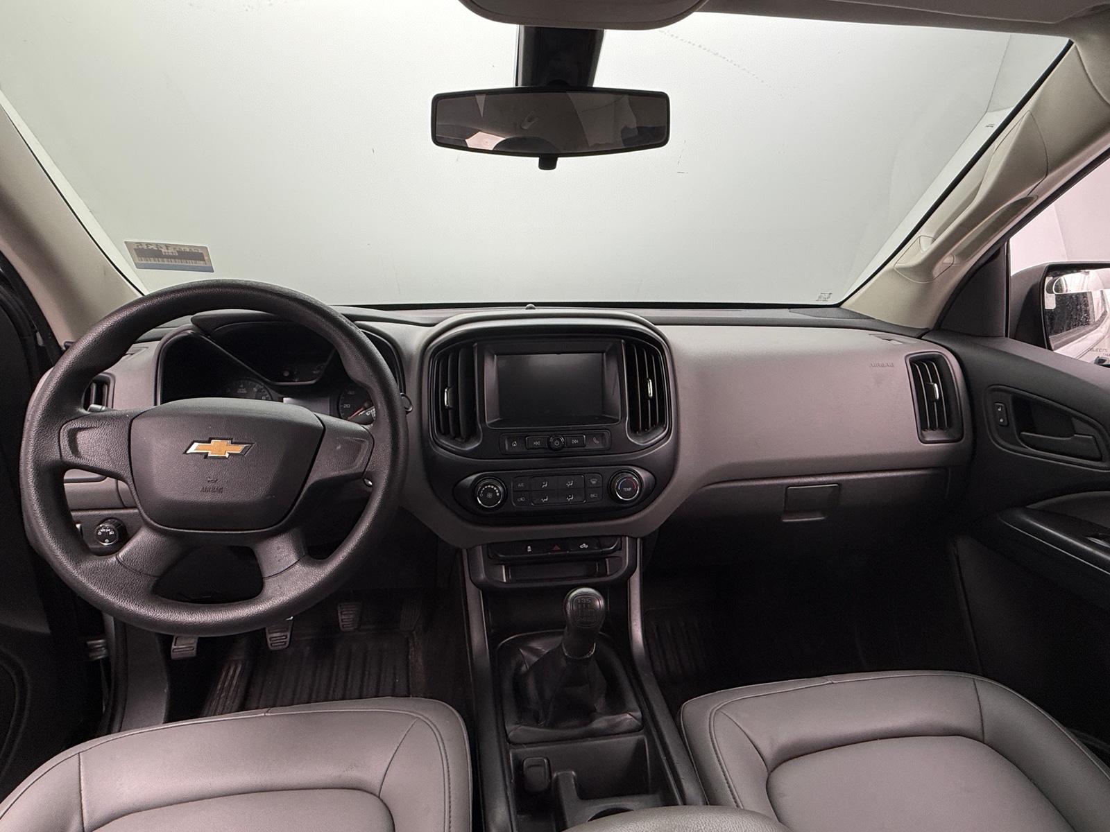 Thumbnail: 2018 Chevrolet Colorado - 3