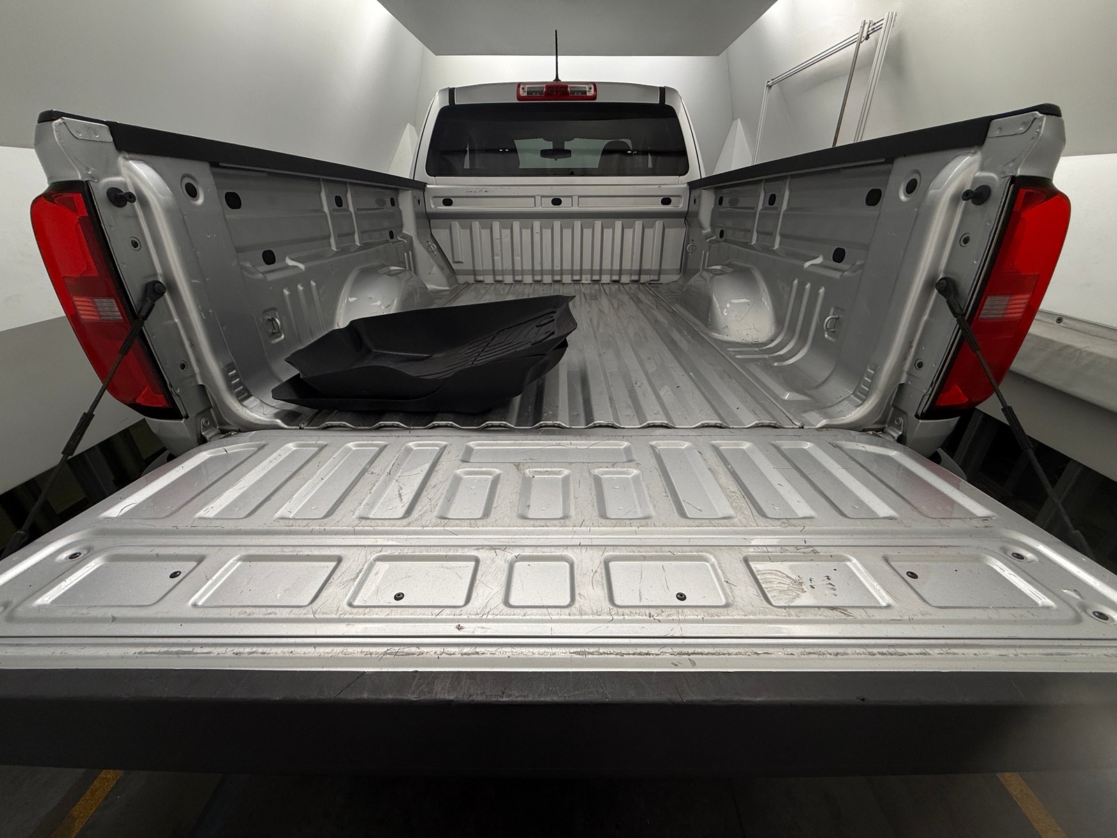 Thumbnail: 2018 Chevrolet Colorado - 6