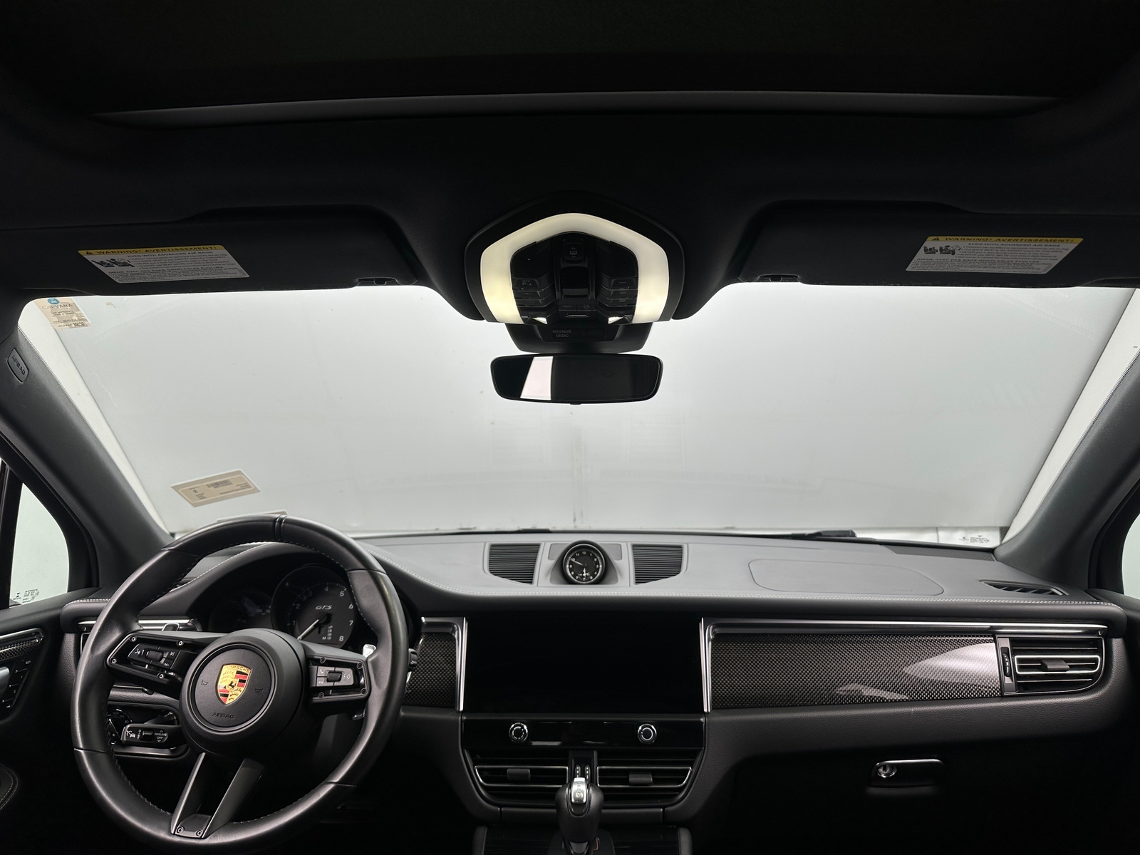 Thumbnail: 2023 Porsche Macan - 2