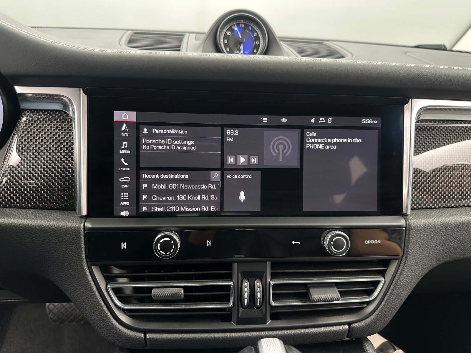 Thumbnail: 2023 Porsche Macan - 3