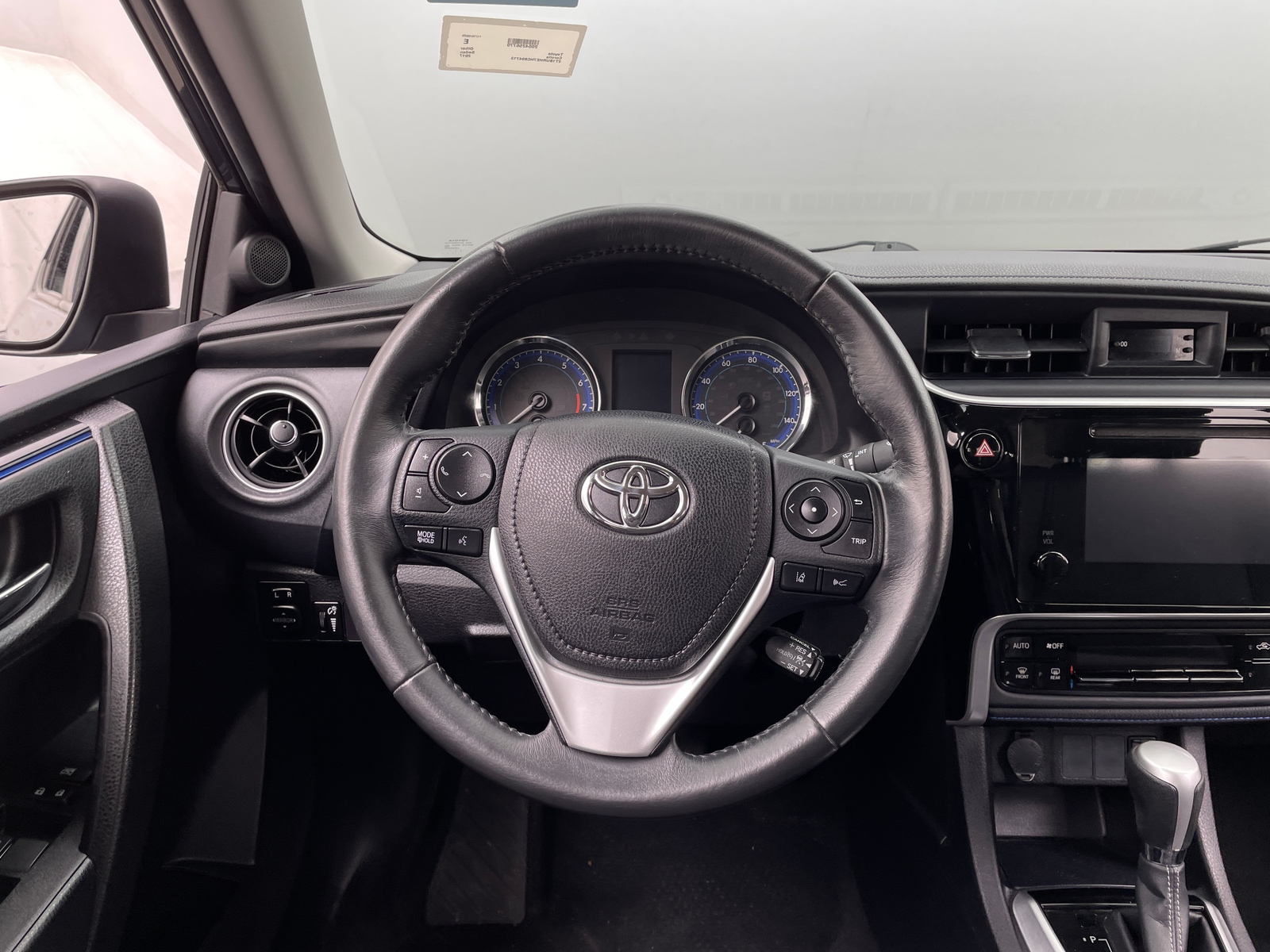 Thumbnail: 2017 Toyota Corolla - 5