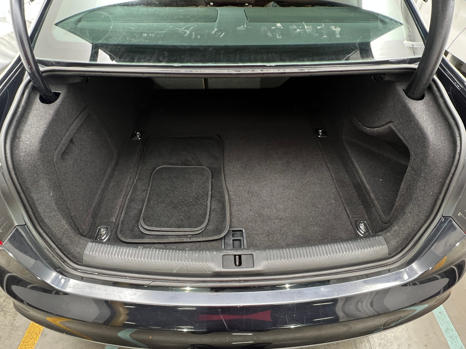 Thumbnail: 2015 Audi A4 - 6