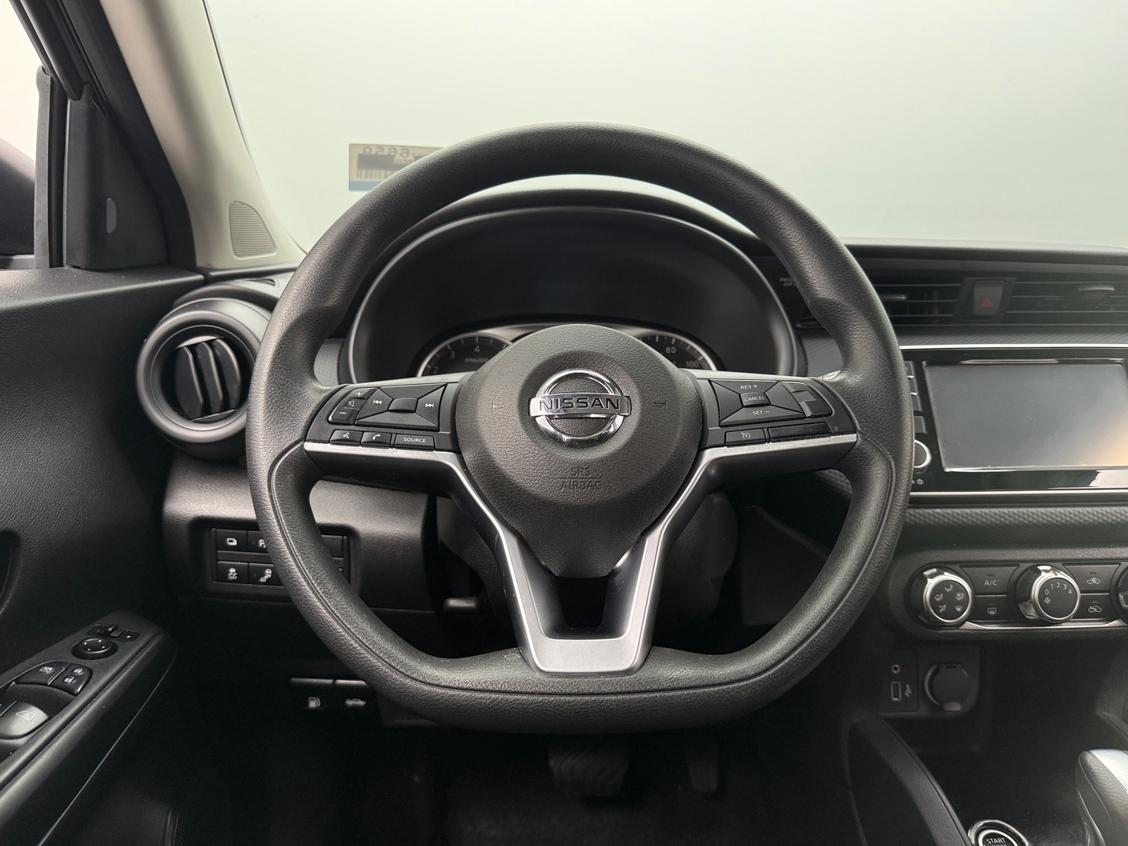 Thumbnail: 2021 Nissan Kicks - 5