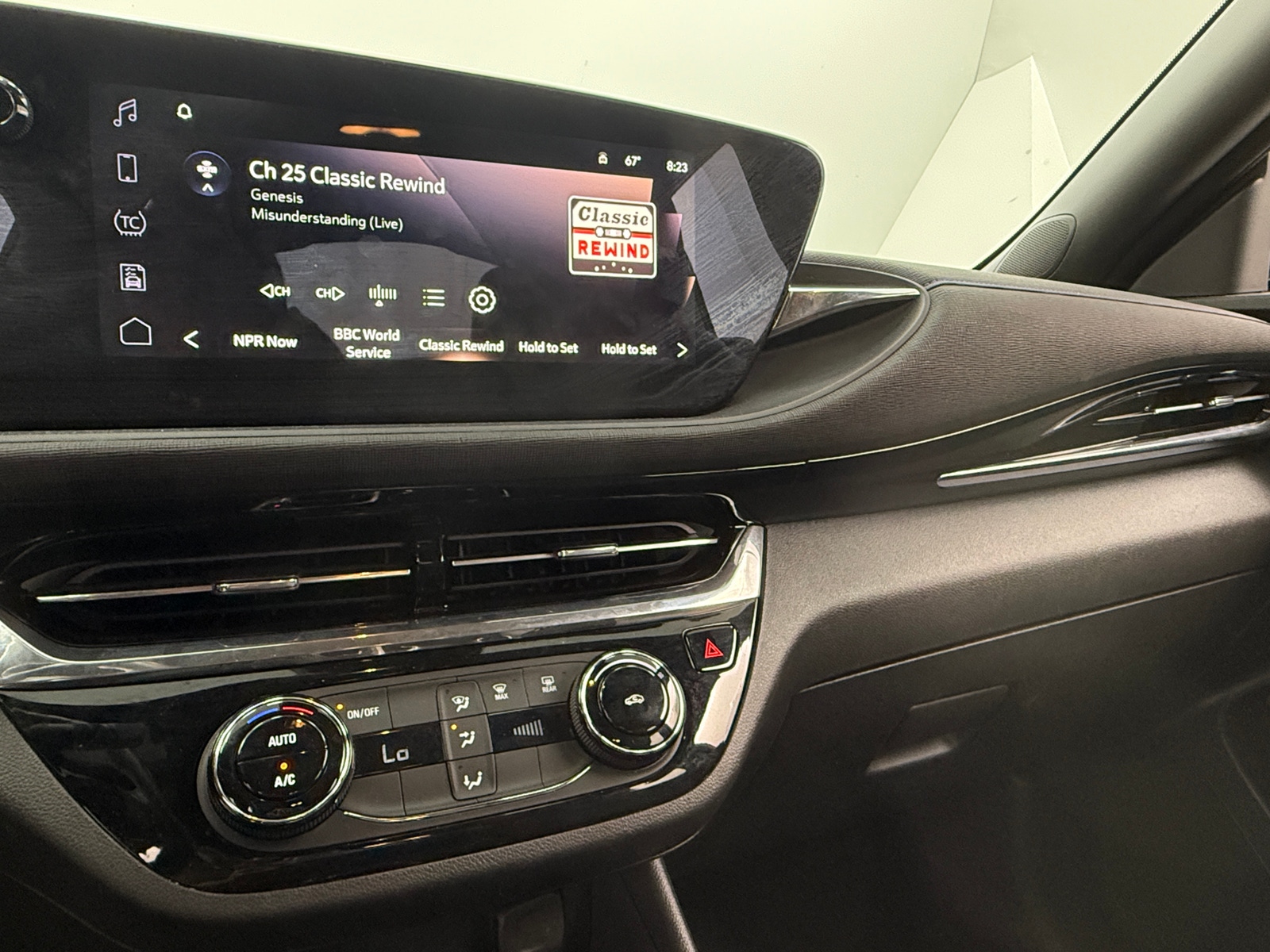 Thumbnail: 2025 Buick Envista - 3