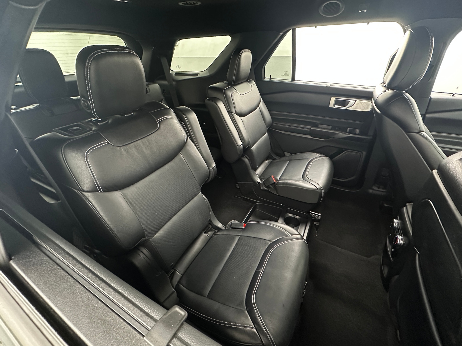 Thumbnail: 2020 Ford Explorer - 5