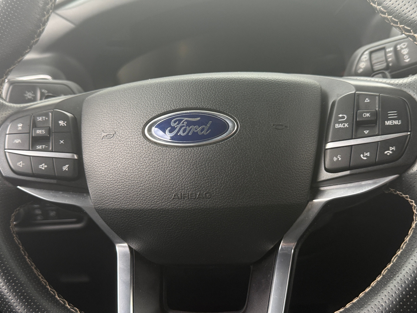 Thumbnail: 2020 Ford Explorer - 4