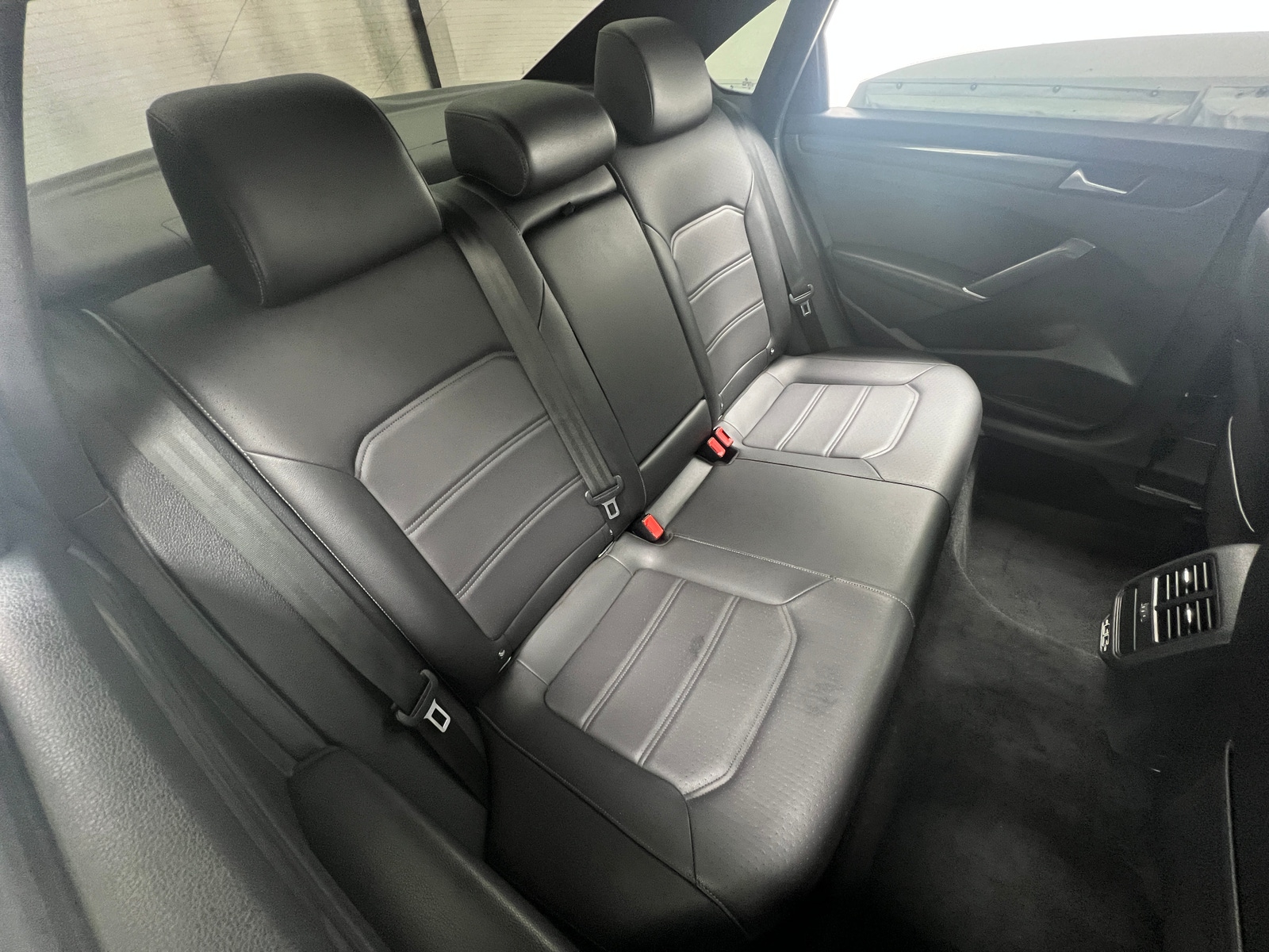 Thumbnail: 2021 Volkswagen Passat - 6