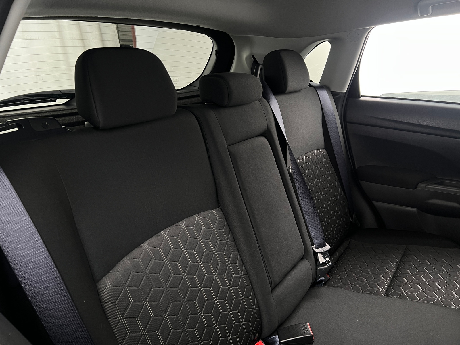 Thumbnail: 2024 Mitsubishi Outlander Sport - 6