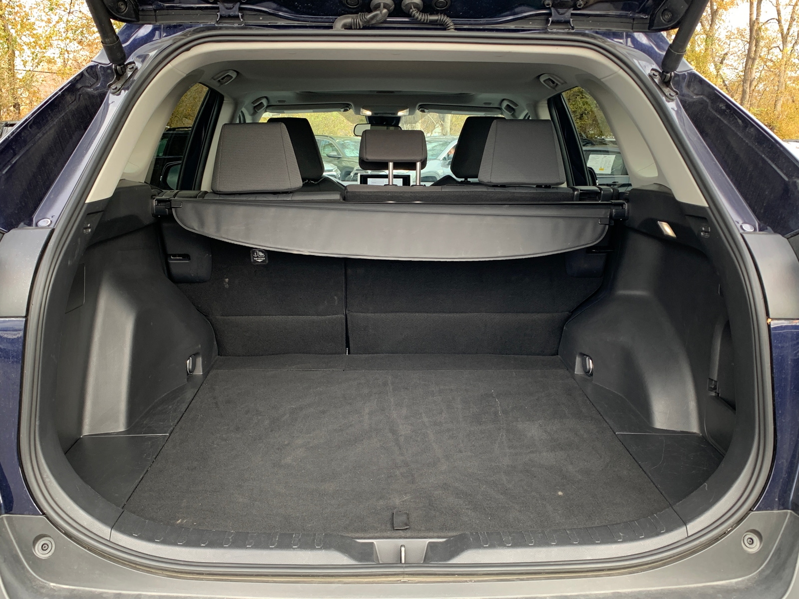 Thumbnail: 2025 Toyota RAV4 - 6