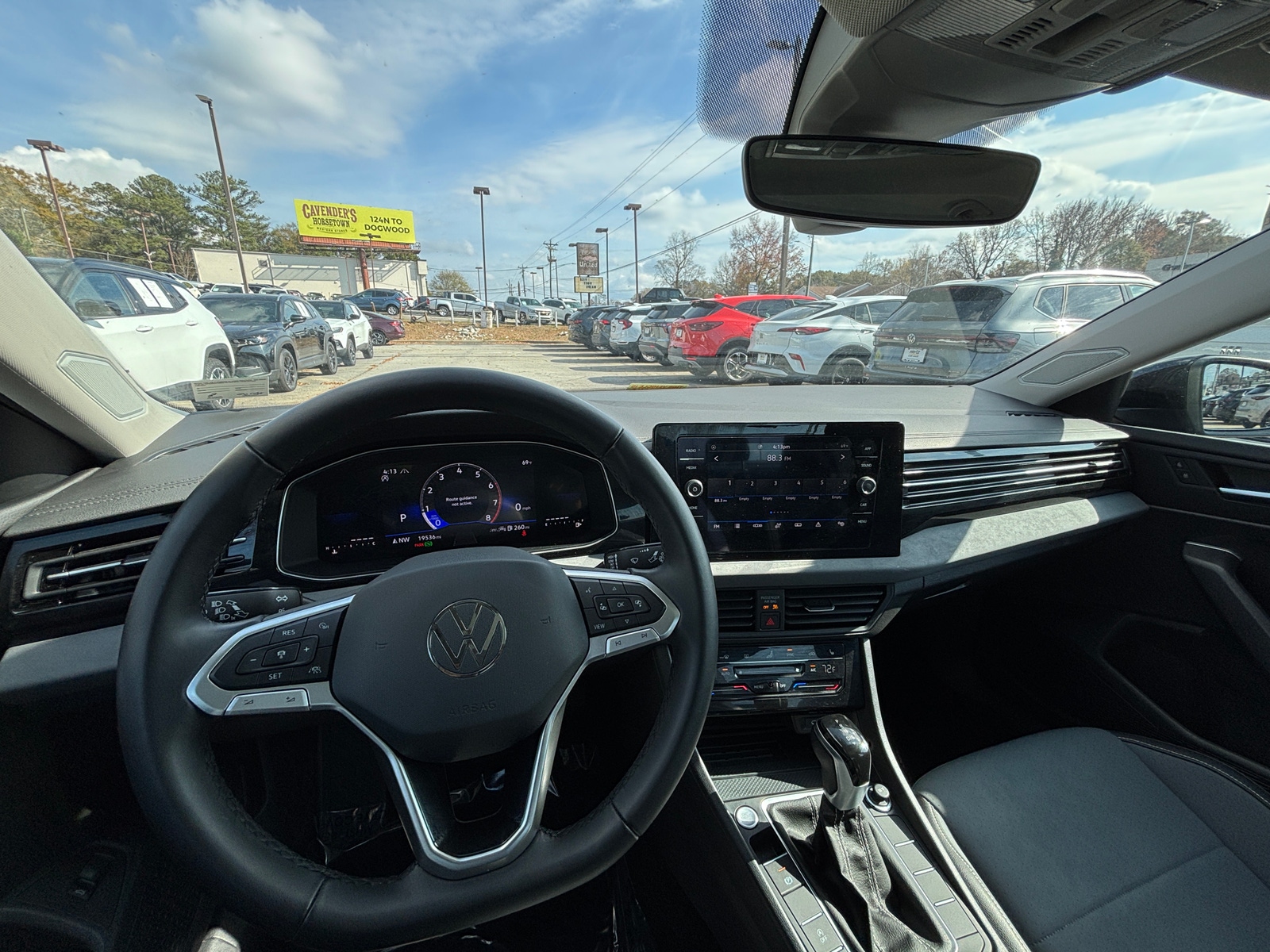 Thumbnail: 2025 Volkswagen Jetta - 3