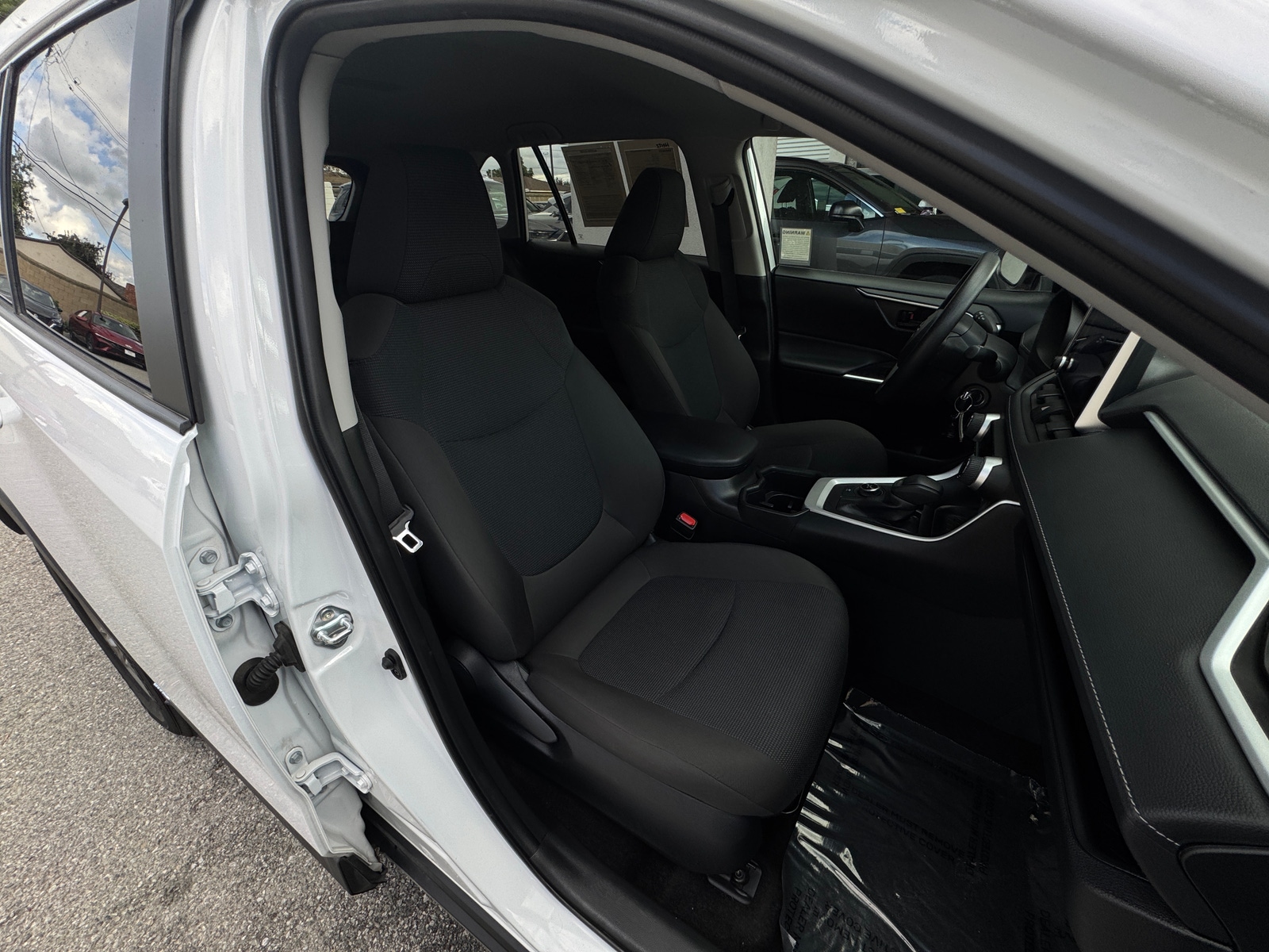 Thumbnail: 2025 Toyota RAV4 - 2