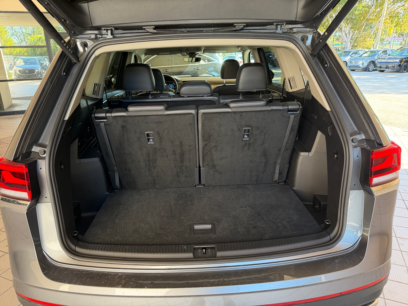 Thumbnail: 2025 Volkswagen Atlas - 6