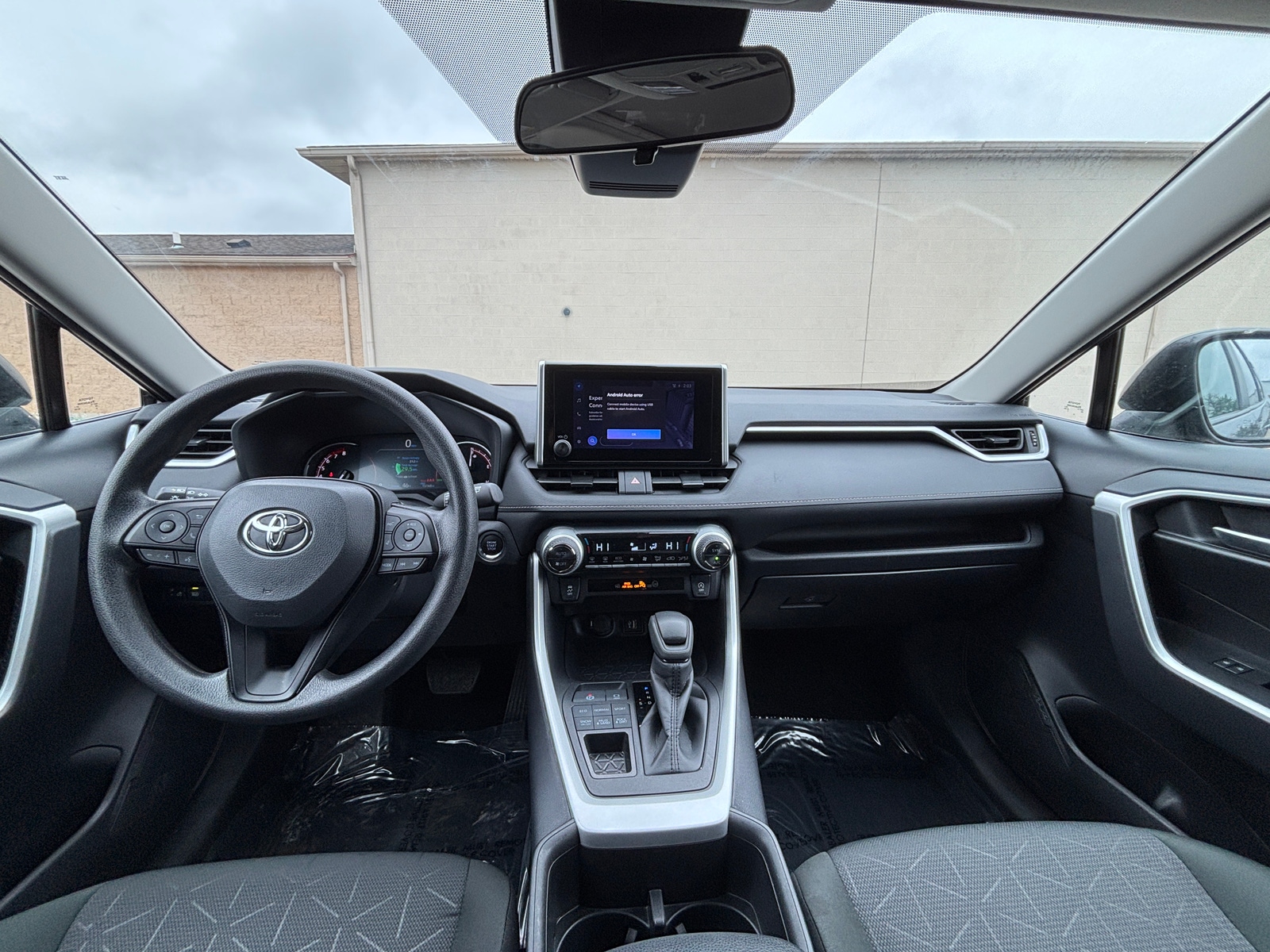 Thumbnail: 2025 Toyota RAV4 - 3