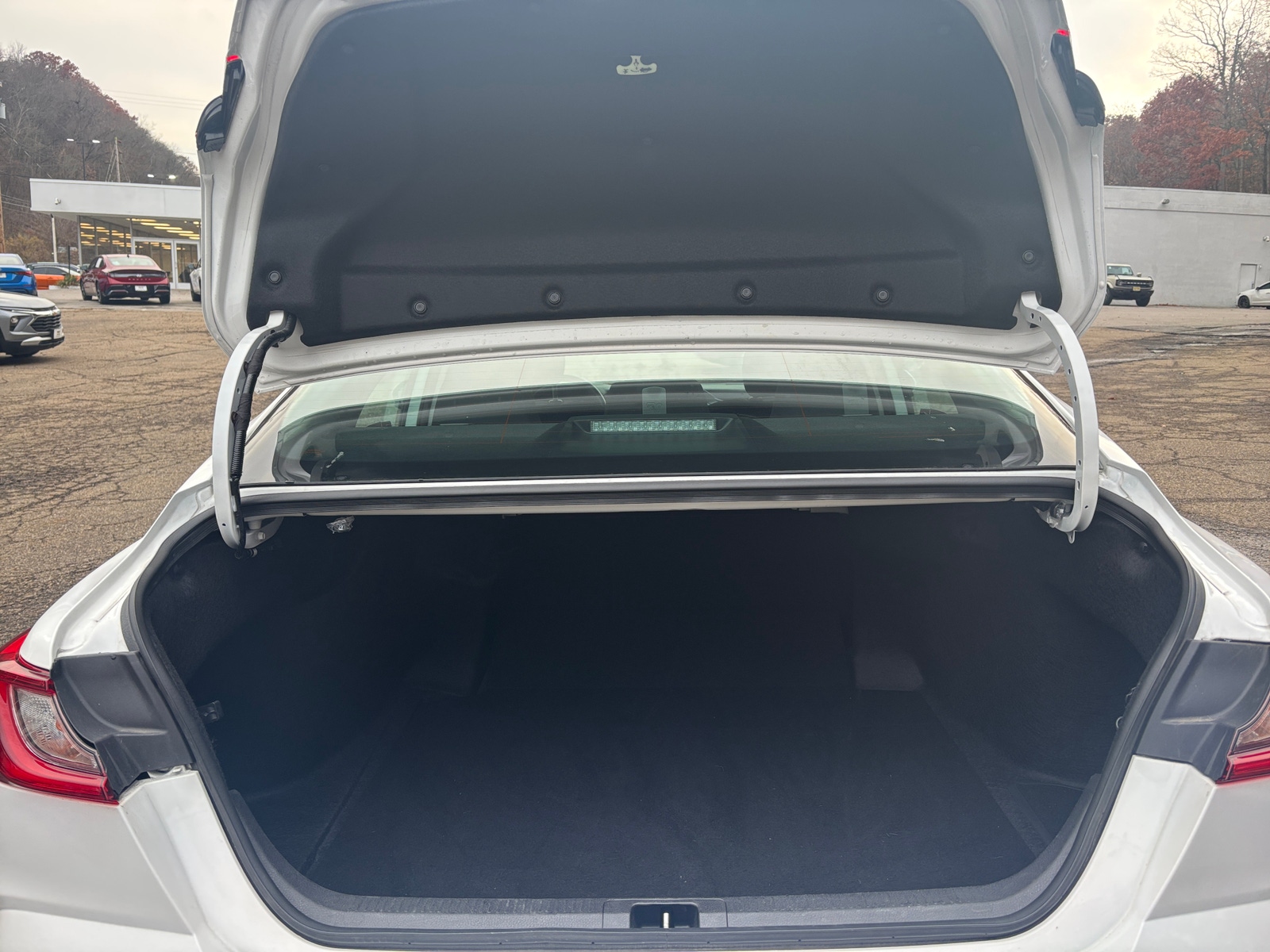 Thumbnail: 2025 Toyota Camry - 5