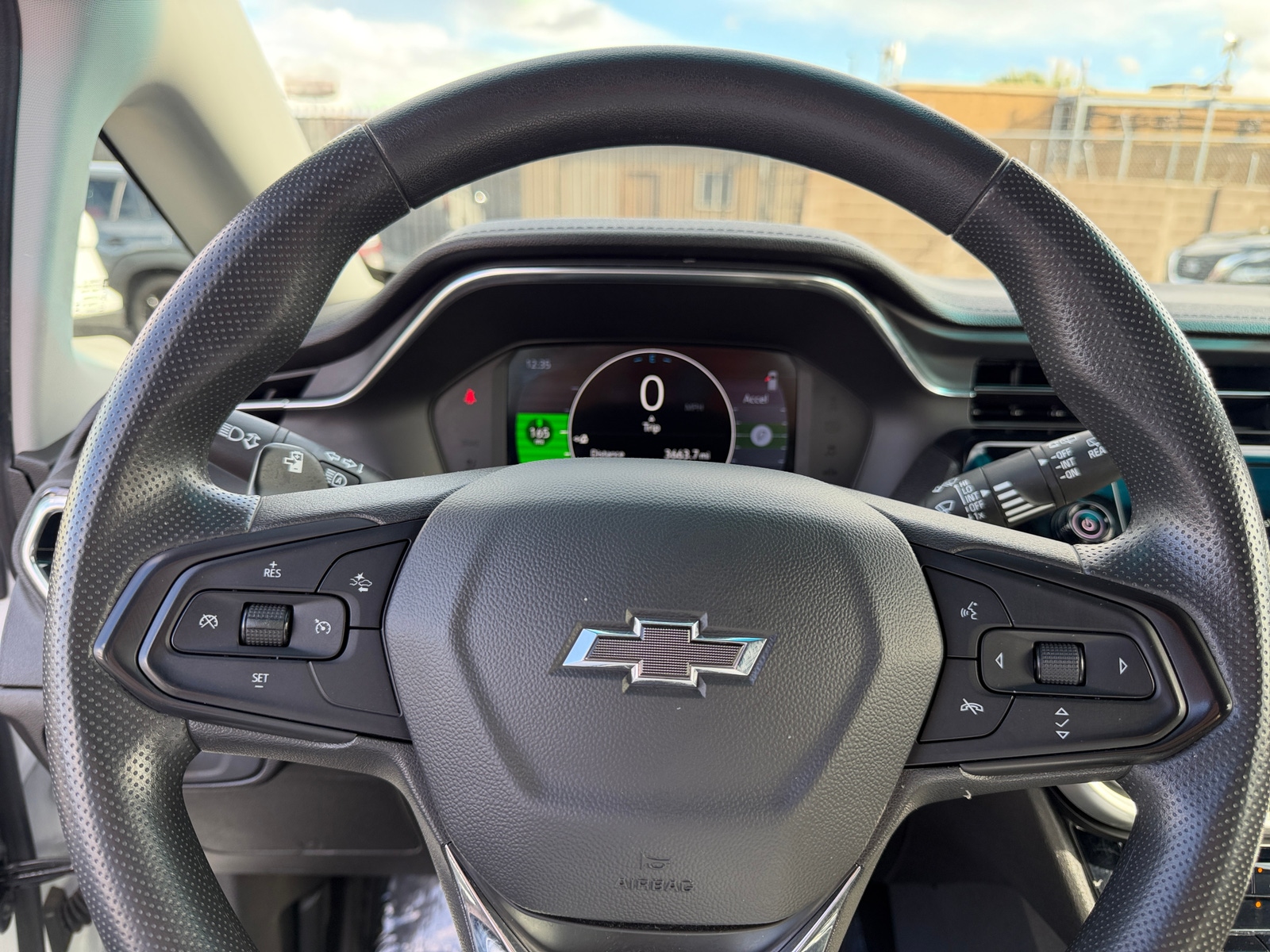 Thumbnail: 2023 Chevrolet Bolt EV - 5