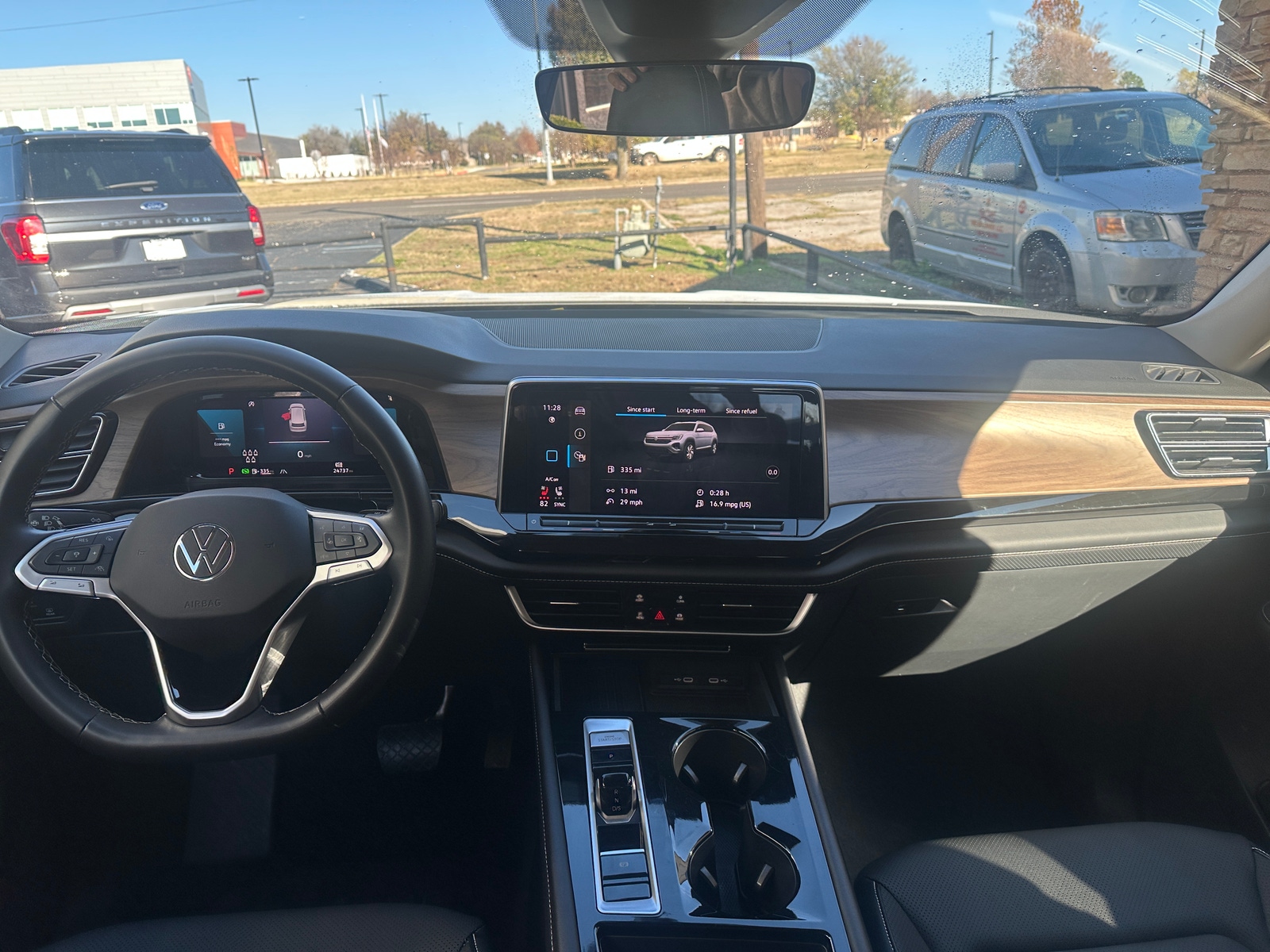 Thumbnail: 2025 Volkswagen Atlas - 3