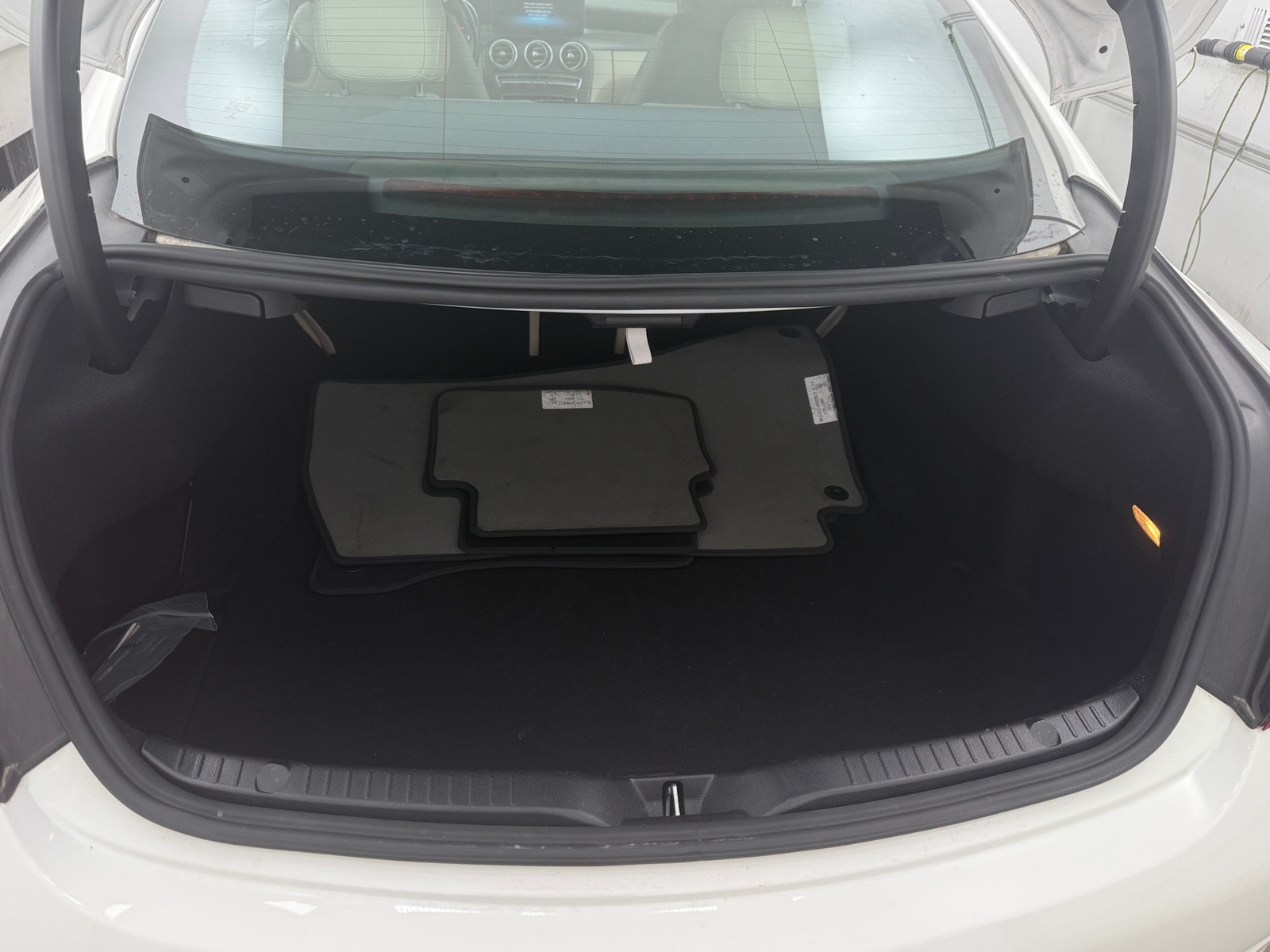 Thumbnail: 2019 Mercedes-Benz C-Class - 4