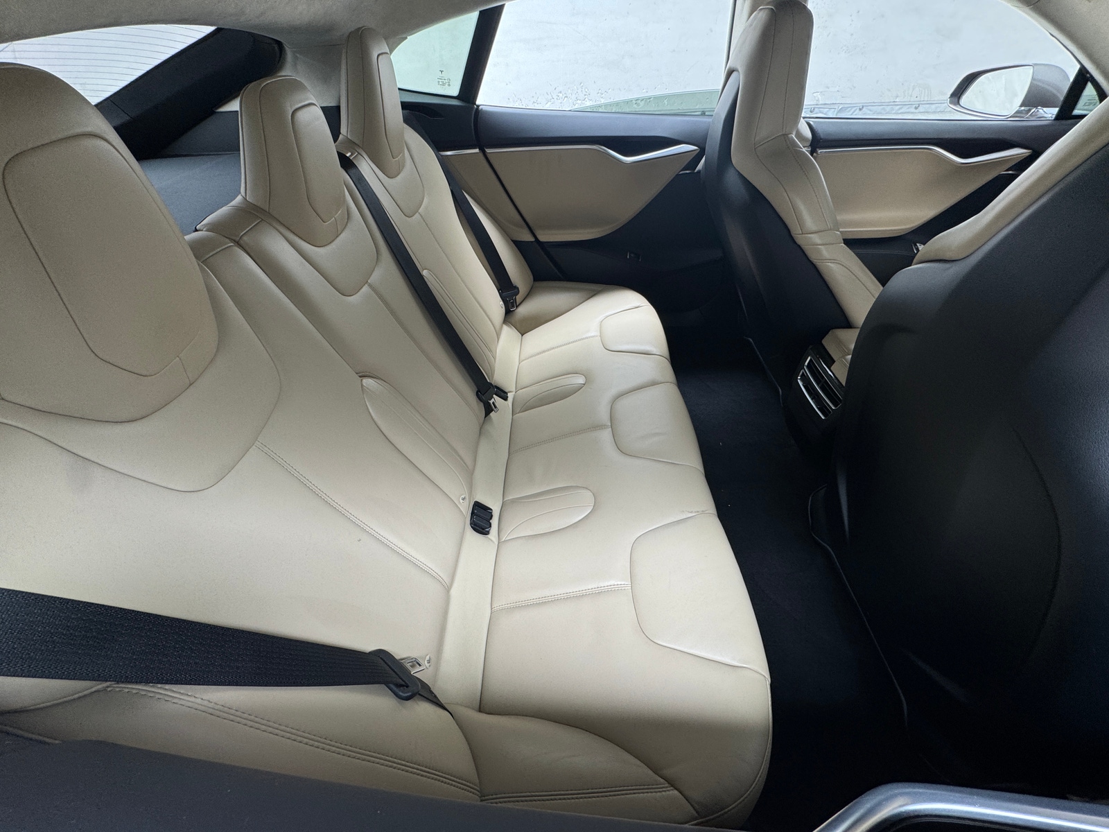 Thumbnail: 2016 Tesla Model S - 5