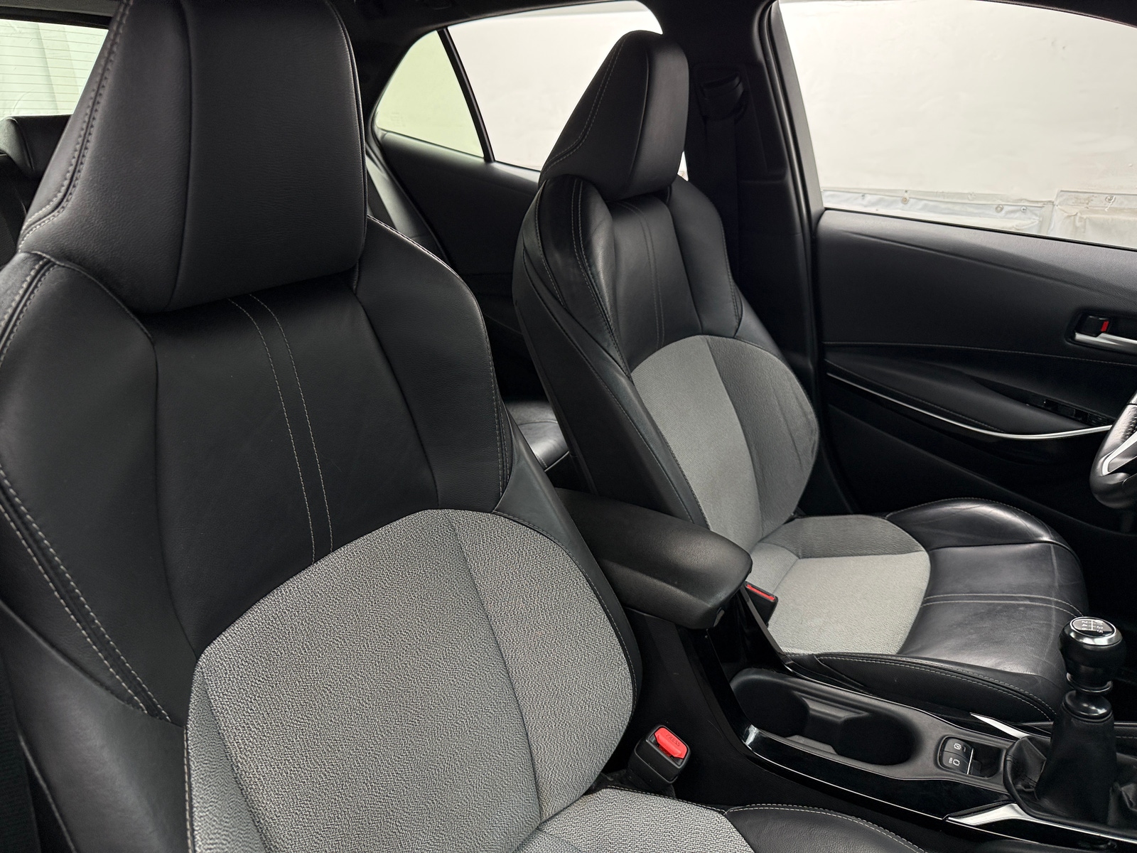 Thumbnail: 2021 Toyota Corolla - 2