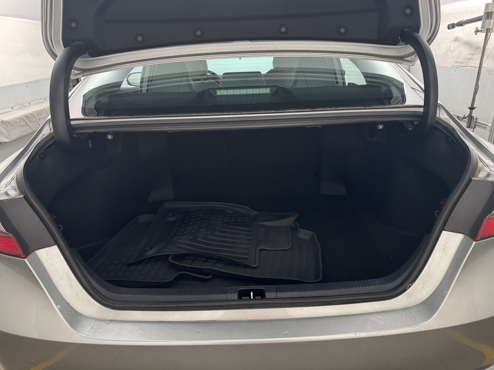 Thumbnail: 2021 Toyota Camry - 7