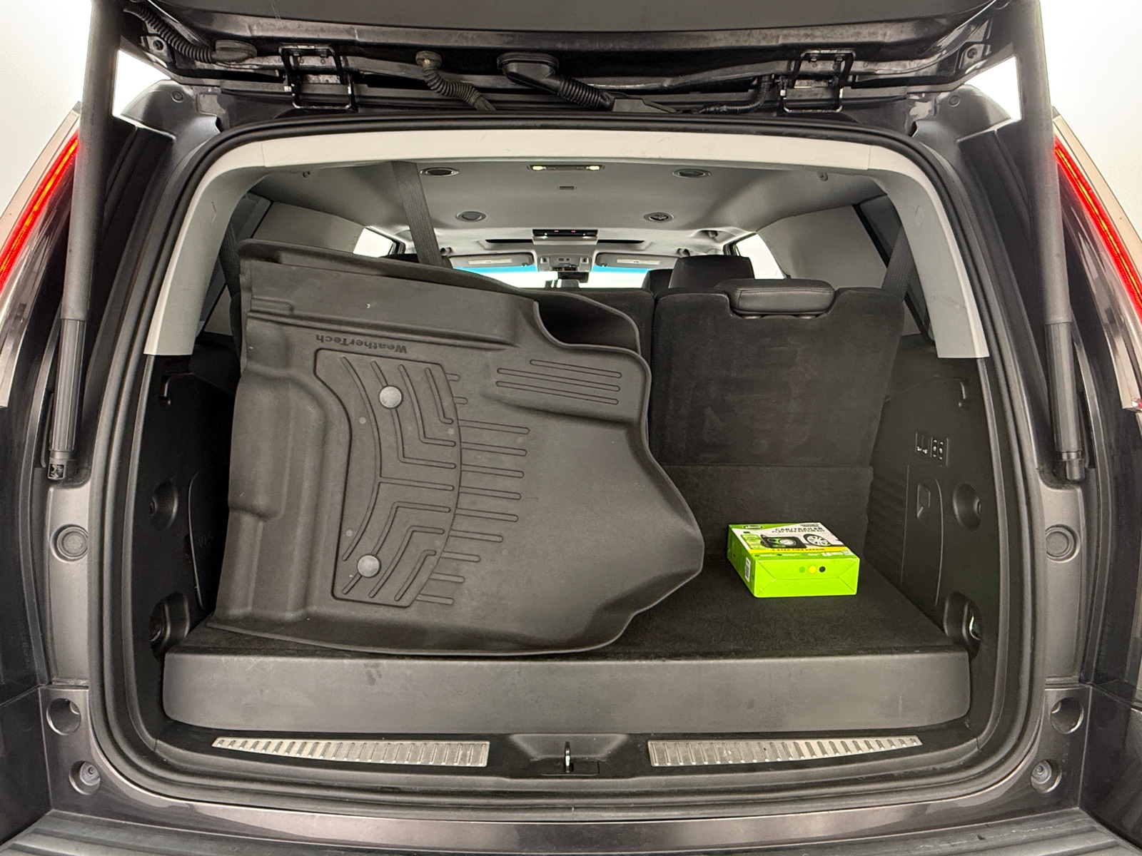 Thumbnail: 2018 Cadillac Escalade - 6