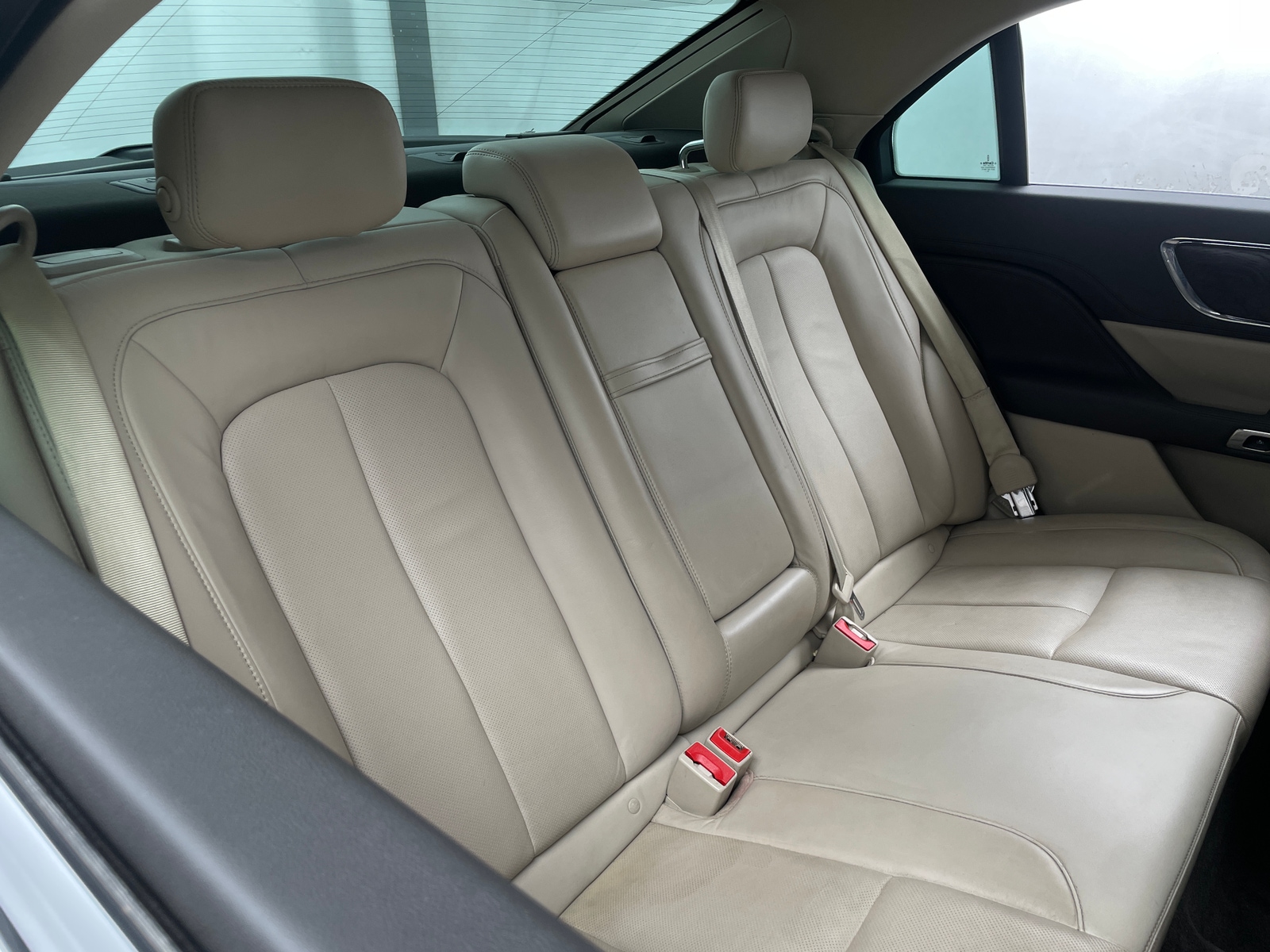 Thumbnail: 2017 Lincoln Continental - 5