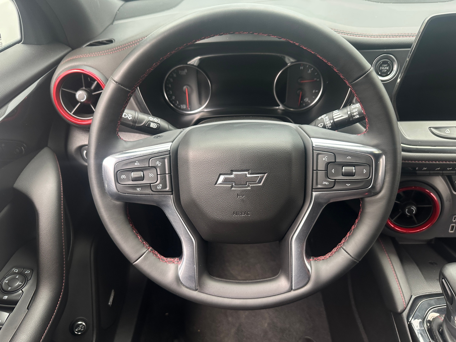 Thumbnail: 2025 Chevrolet Blazer - 4