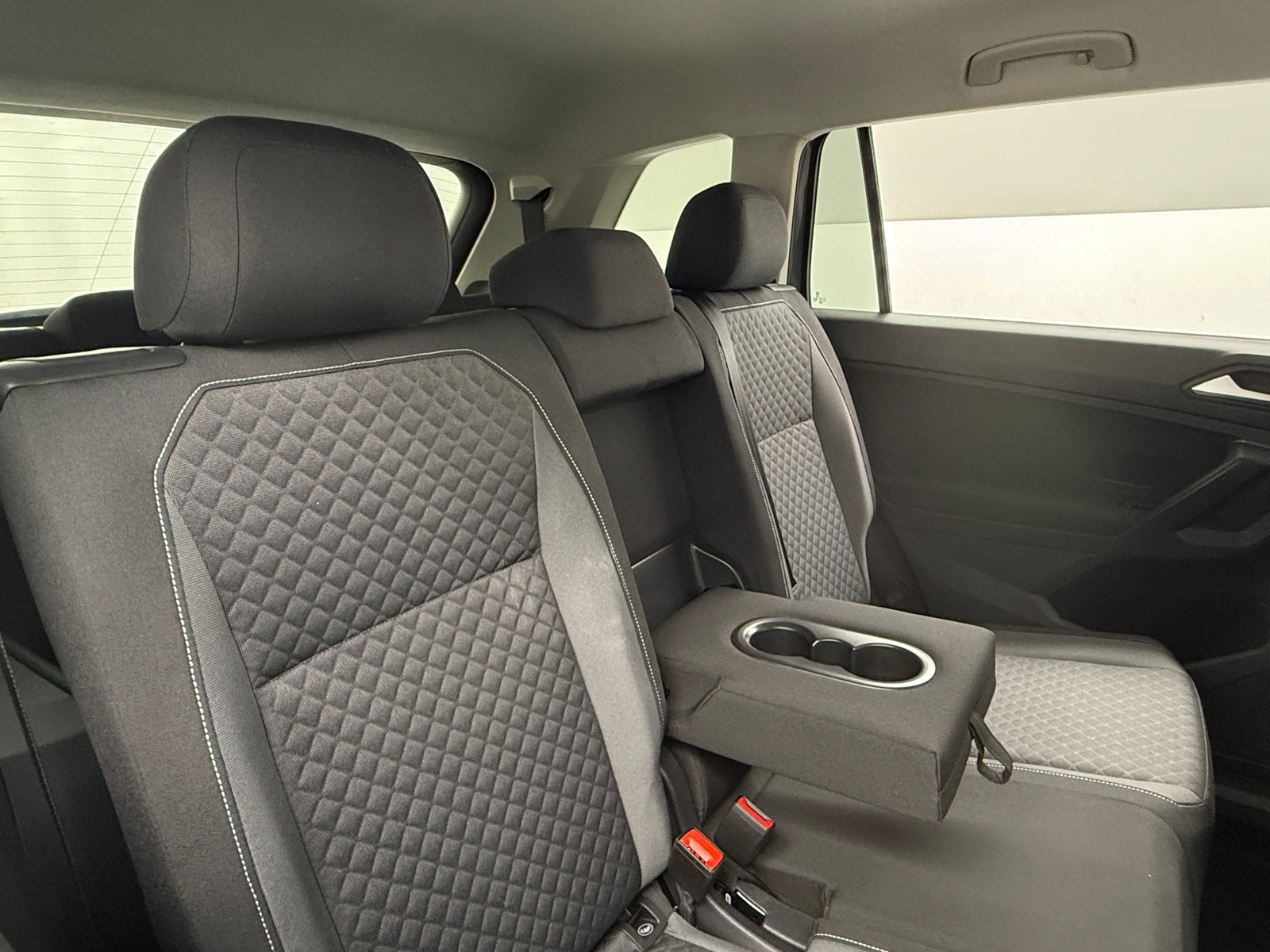 Thumbnail: 2021 Volkswagen Tiguan - 6