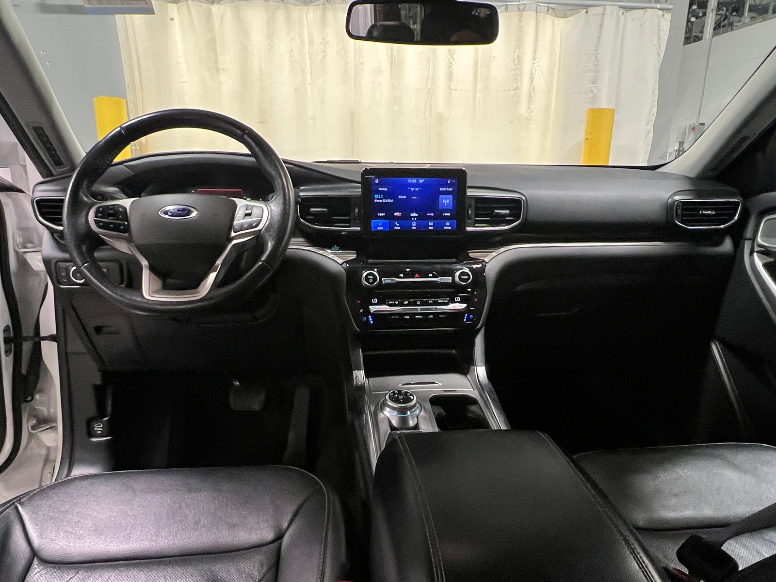 Thumbnail: 2021 Ford Explorer - 2